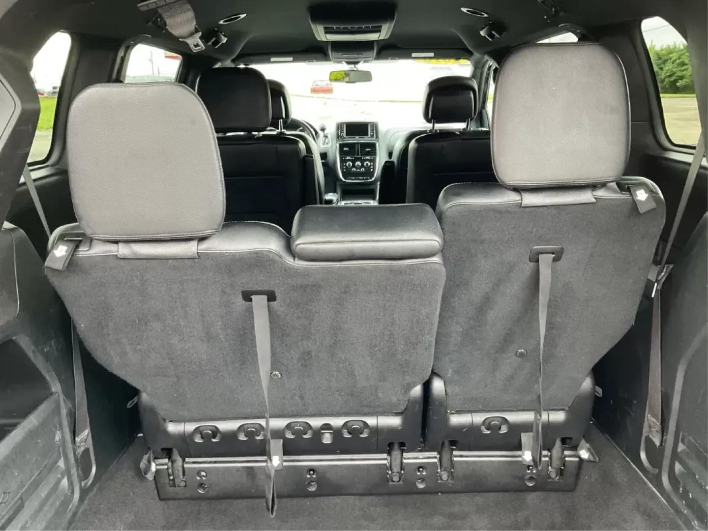 2016 Dodge Grand Caravan SXT (2C4RDGCG6GR) with an Pentastar 3.6L V-6 DOHC engine, located at 880 E. National Road, Vandalia, OH, 45377, (937) 908-9800, 39.891918, -84.183594 - 2016 Dodge Grand Caravan SXT - Photo#11