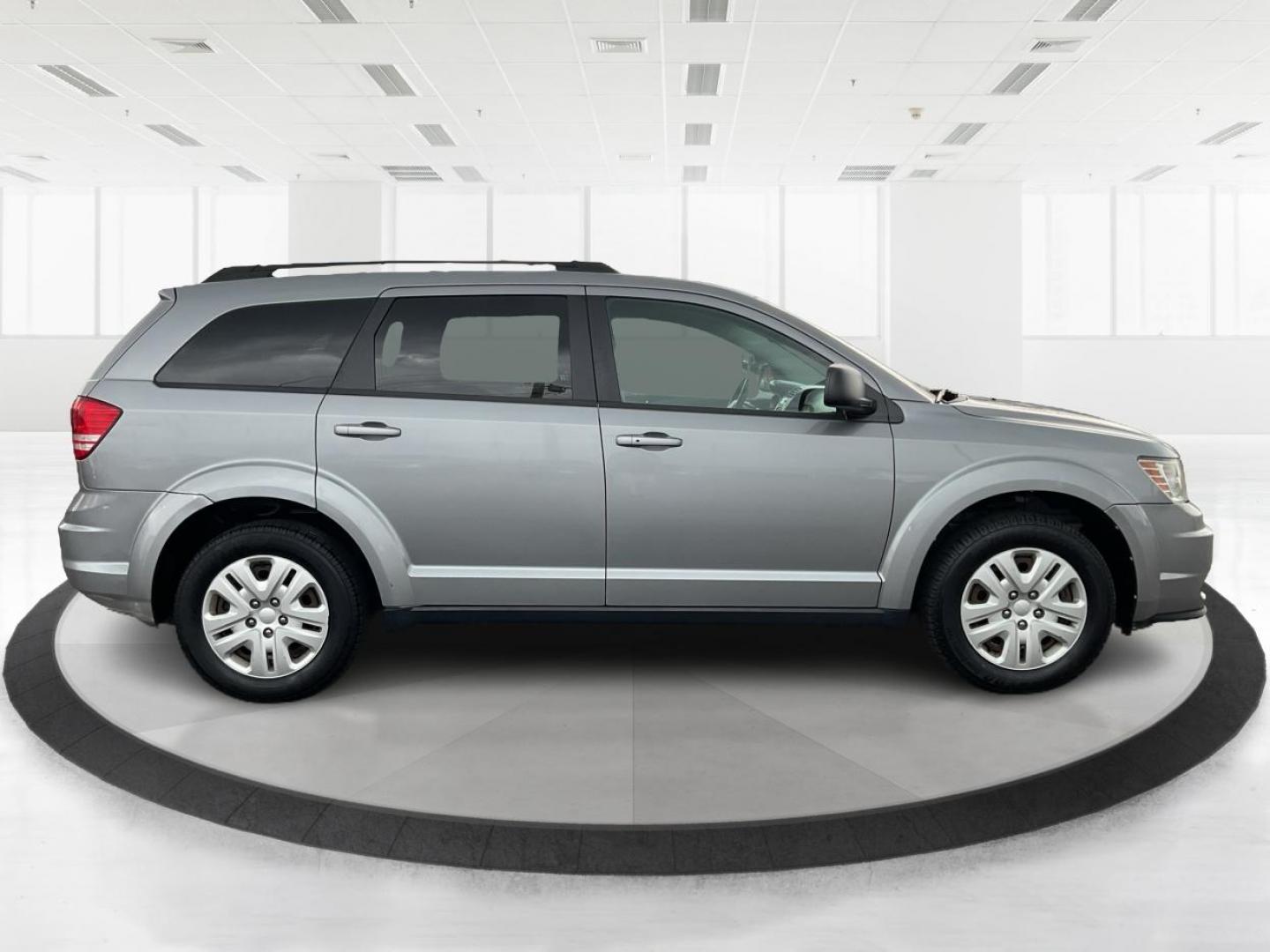 2016 Dodge Journey SE (3C4PDCAB7GT) with an Tigershark MultiAir 2.4L I-4 DOHC engine, located at 8750 N County Rd 25A, Piqua, OH, 45356, (937) 908-9800, 40.164391, -84.232513 - 2016 Dodge Journey SE - Photo#1