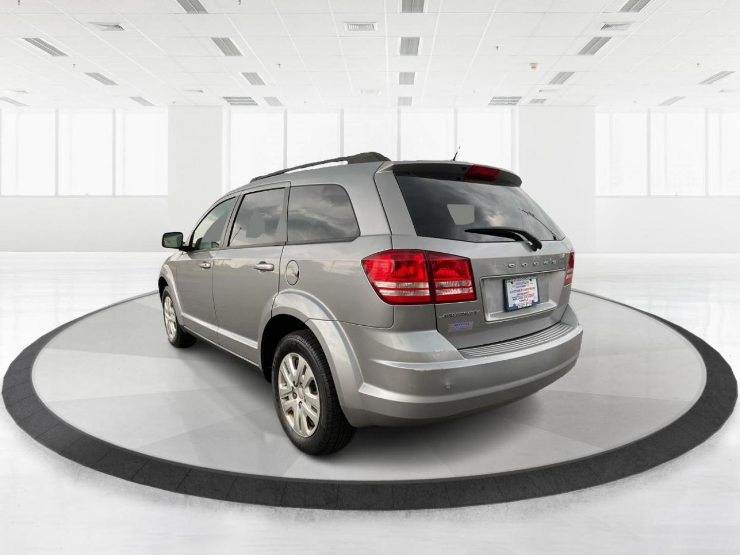 2016 Dodge Journey SE (3C4PDCAB7GT) with an Tigershark MultiAir 2.4L I-4 DOHC engine, located at 8750 N County Rd 25A, Piqua, OH, 45356, (937) 908-9800, 40.164391, -84.232513 - 2016 Dodge Journey SE - Photo#5