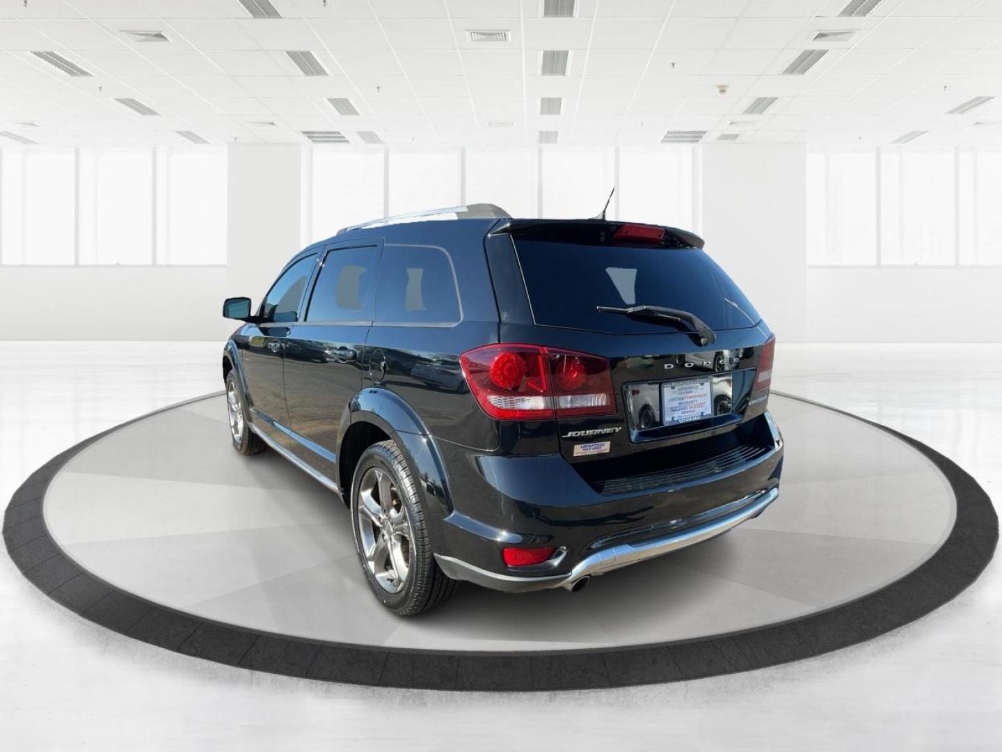 2016 Dodge Journey Crossroad (3C4PDCGG0GT) with an Other engine, located at 1951 S Dayton Lakeview Rd., New Carlisle, OH, 45344, (937) 908-9800, 39.890999, -84.050255 - 2016 Dodge Journey Crossroad - Photo#4