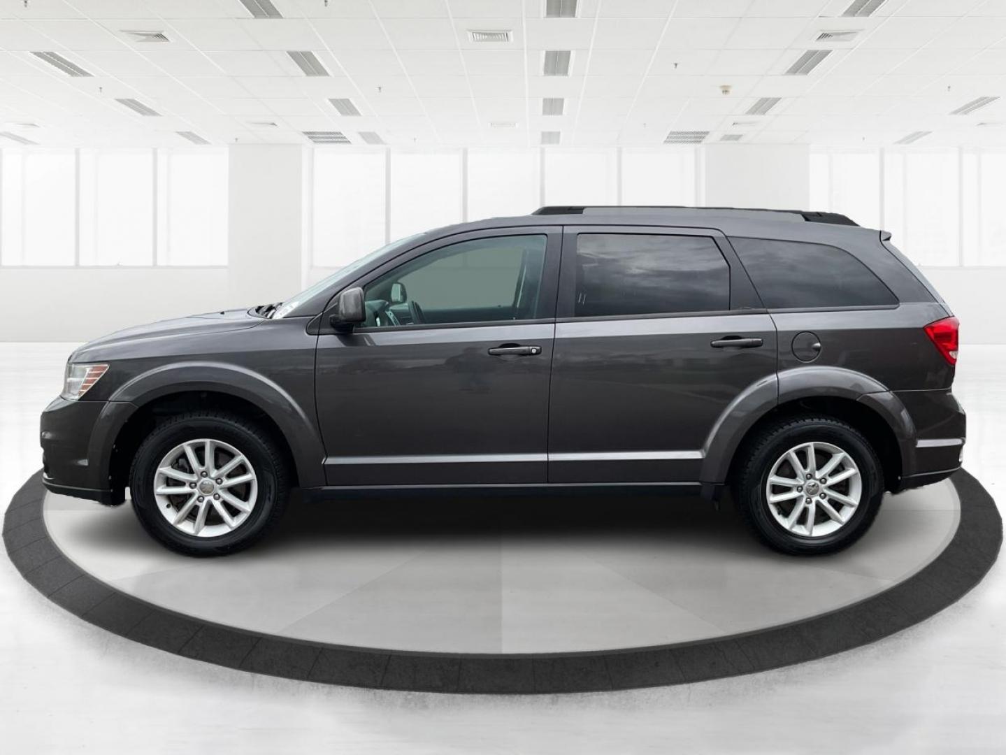2016 Dodge Journey SXT (3C4PDDBG7GT) with an Pentastar 3.6L V-6 DOHC engine, located at 8750 N County Rd 25A, Piqua, OH, 45356, (937) 908-9800, 40.164391, -84.232513 - 2016 Dodge Journey SXT - Photo#4