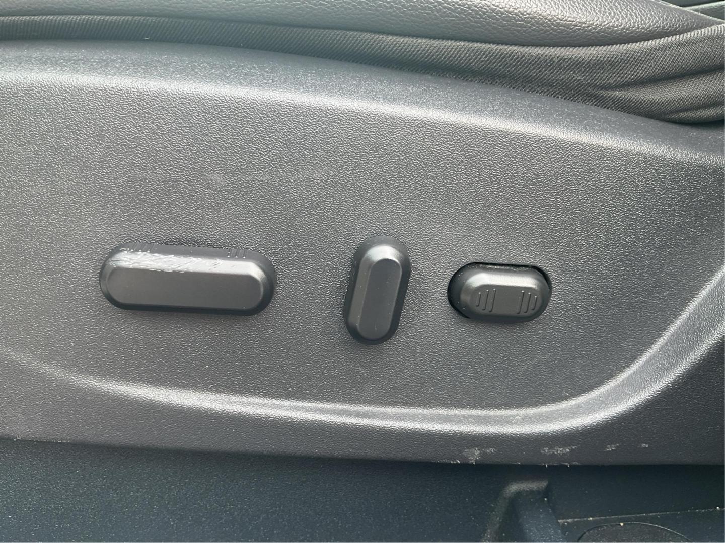 2016 Ford Escape Titanium (1FMCU9J98GU) with an Other engine, located at 1230 East Main St, Xenia, OH, 45385, (937) 908-9800, 39.688026, -83.910172 - 2016 Ford Escape Titanium - Photo#16