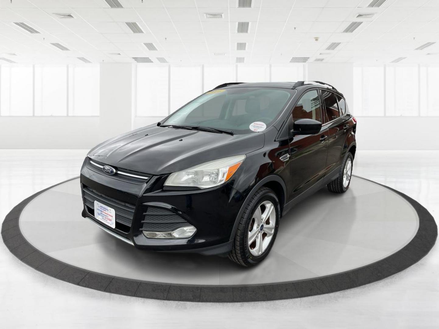 2016 Ford Escape SE (1FMCU9G96GU) with an EcoBoost 1.6L I-4 gasoline direct injection engine, located at 1230 East Main St, Xenia, OH, 45385, (937) 908-9800, 39.688026, -83.910172 - 2016 Ford Escape SE - Photo#6