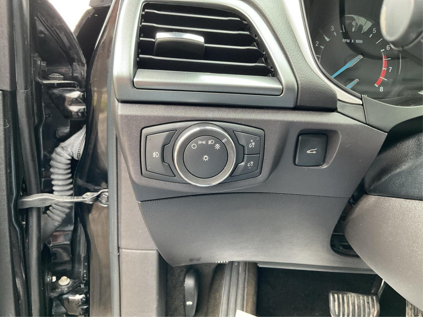 2016 Ford Fusion S (3FA6P0G75GR) with an Duratec 2.5L I-4 DOHC engine, located at 1099 N County Rd 25A , Troy, OH, 45373, (937) 908-9800, 40.057079, -84.212883 - 2016 Ford Fusion S - Photo#16