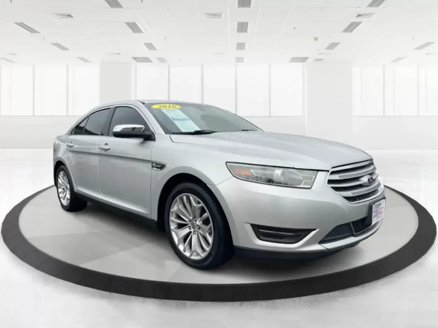 2016 Ford Taurus Limited (1FAHP2F82GG) with an EcoBoost 2L I-4 gasoline direct injection engine, located at 8750 N County Rd 25A, Piqua, OH, 45356, (937) 908-9800, 40.164391, -84.232513 - **Experience Unmatched Comfort and Style with the 2016 Ford Taurus Limited**<br /> <br /> Are you in search of a reliable sedan that combines comfort, technology, and style? Whether you're commuting to work, shuttling the kids to after-school activities, or embarking on weekend getaways, the 2016 Fo - Photo#0