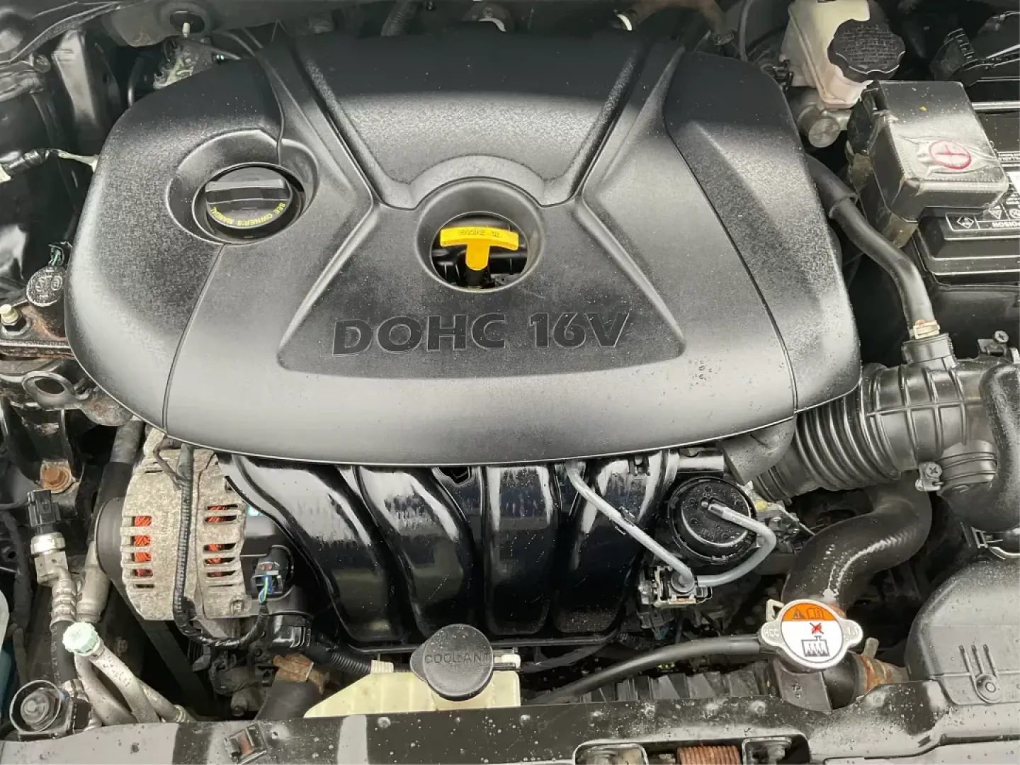 2016 Hyundai Elantra Value Edition (5NPDH4AE1GH) with an Nu 1.8L I-4 DOHC engine, located at 1951 S Dayton Lakeview Rd., New Carlisle, OH, 45344, (937) 908-9800, 39.890999, -84.050255 - 2016 Hyundai Elantra Value Edition - Photo#9