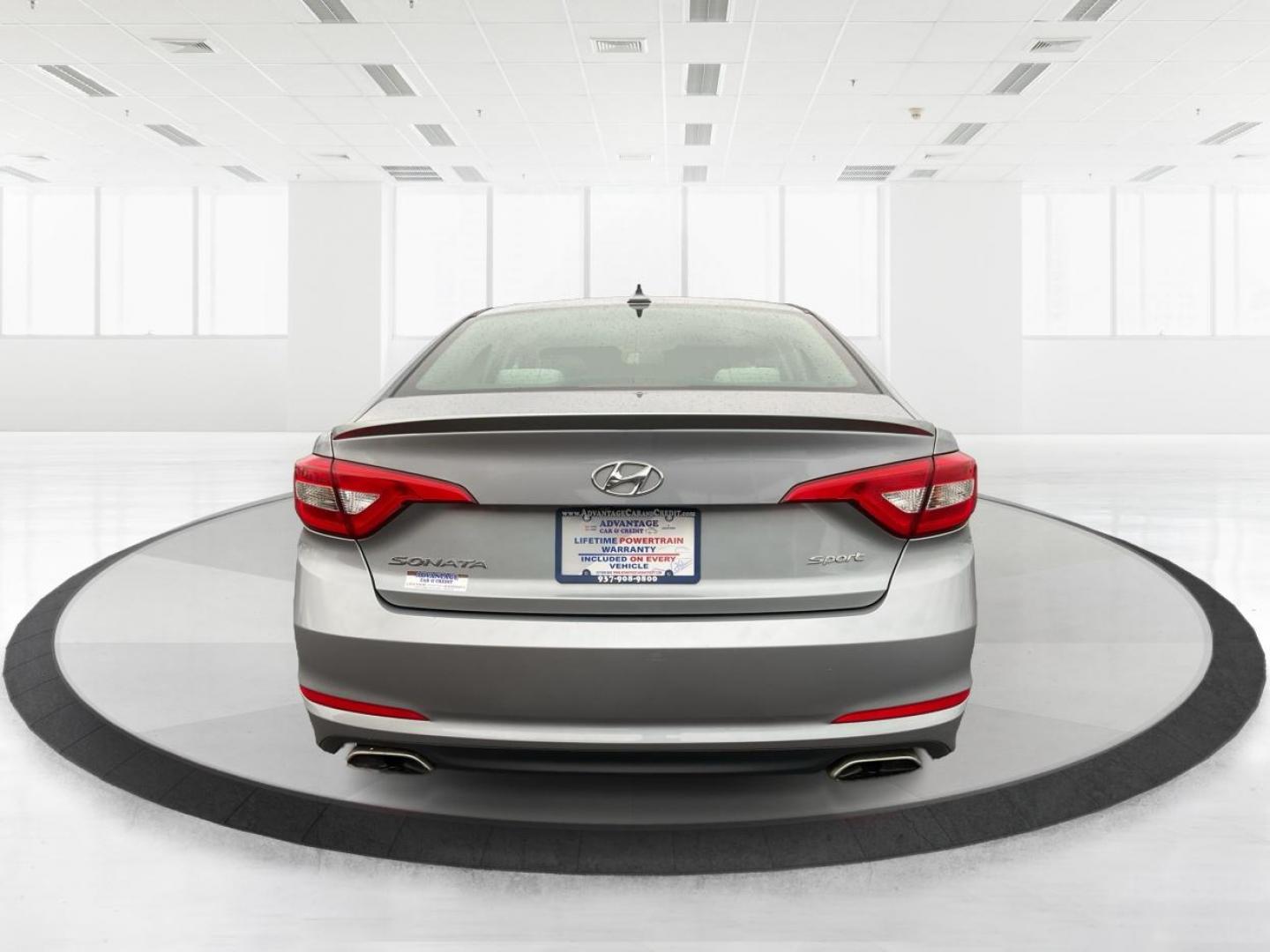 2016 Hyundai Sonata Sport (5NPE34AF1GH) with an 2.4L I-4 gasoline direct injection engine, located at 4508 South Dixie Dr, Moraine, OH, 45439, (937) 908-9800, 39.689976, -84.218452 - 2016 Hyundai Sonata Sport - Photo#3