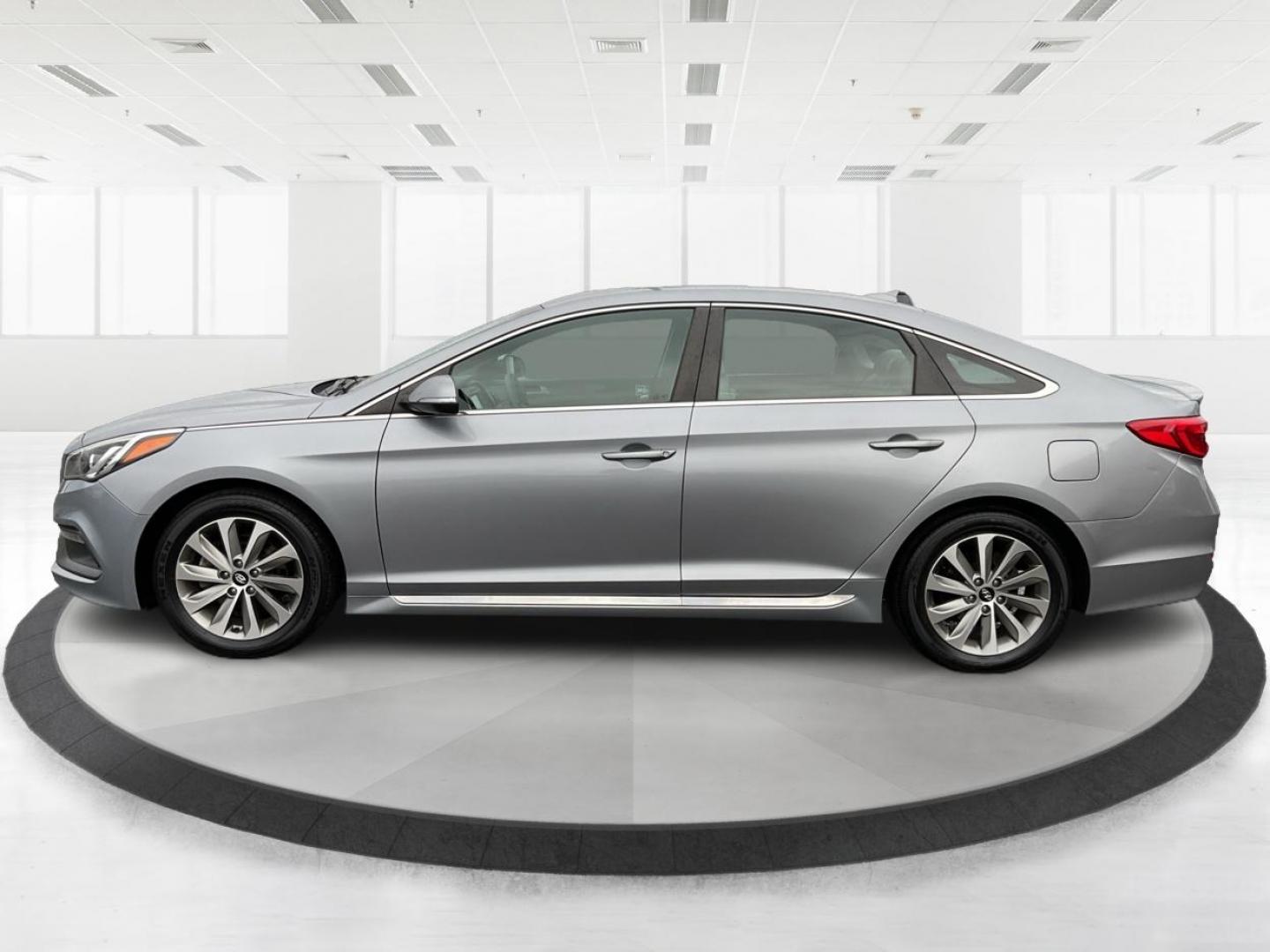 2016 Hyundai Sonata Sport (5NPE34AF1GH) with an 2.4L I-4 gasoline direct injection engine, located at 4508 South Dixie Dr, Moraine, OH, 45439, (937) 908-9800, 39.689976, -84.218452 - 2016 Hyundai Sonata Sport - Photo#5