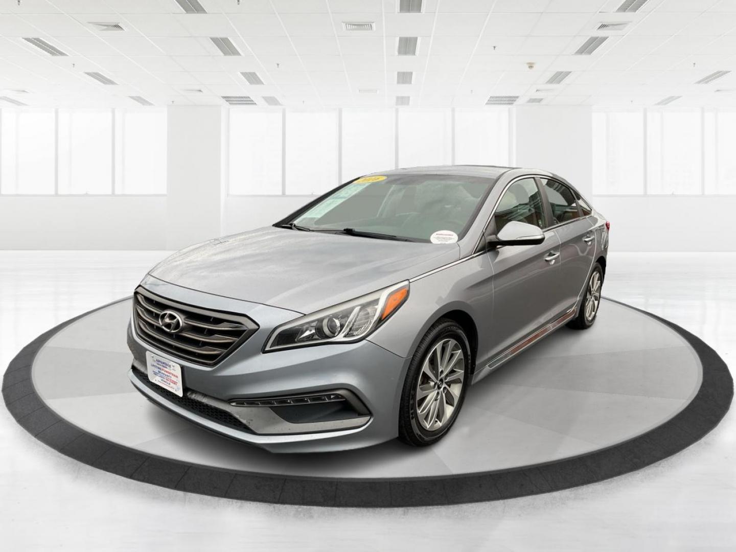 2016 Hyundai Sonata Sport (5NPE34AF1GH) with an 2.4L I-4 gasoline direct injection engine, located at 4508 South Dixie Dr, Moraine, OH, 45439, (937) 908-9800, 39.689976, -84.218452 - 2016 Hyundai Sonata Sport - Photo#7