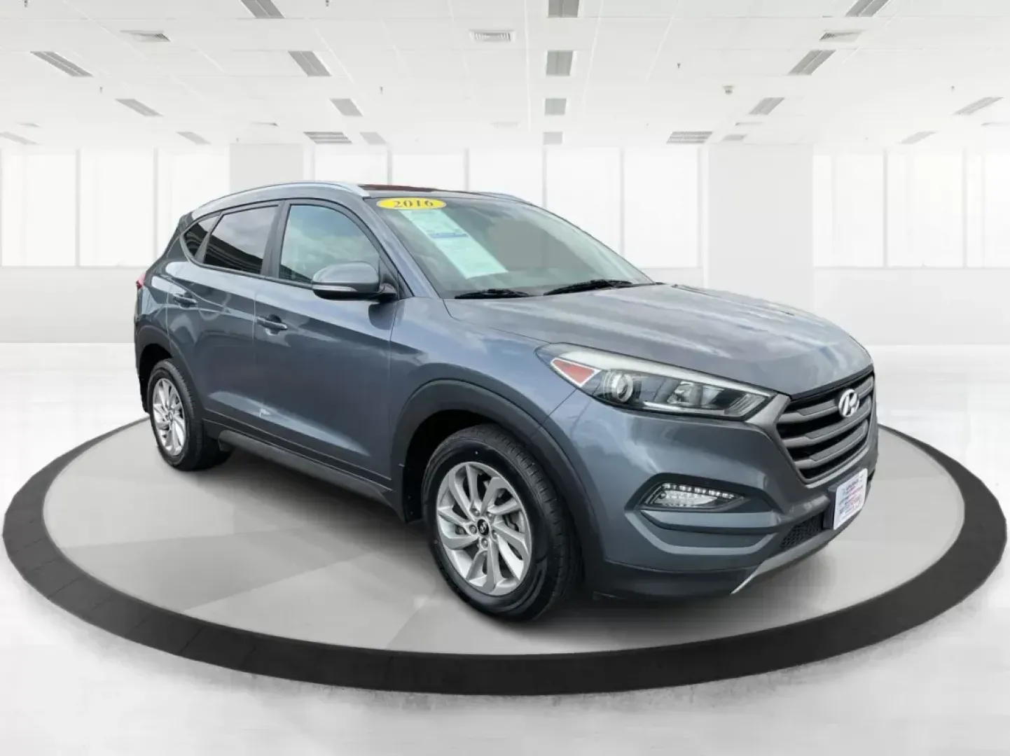 2016 Hyundai Tucson Eco (KM8J3CA24GU) with an 1.6L I-4 gasoline direct injection engine, located at 8750 N County Rd 25A, Piqua, OH, 45356, (937) 908-9800, 40.164391, -84.232513 - **Adventure Awaits: 2016 Hyundai Tucson Eco Your Perfect Companion for Daily Drives and Weekend Getaways!**<br /> <br /> At Advantage Car and Credit, located at 1184 Kauffman Ave, Fairborn, OH 45324, we understand that life is an adventure, and having the right vehicle can make all the difference. - Photo#0