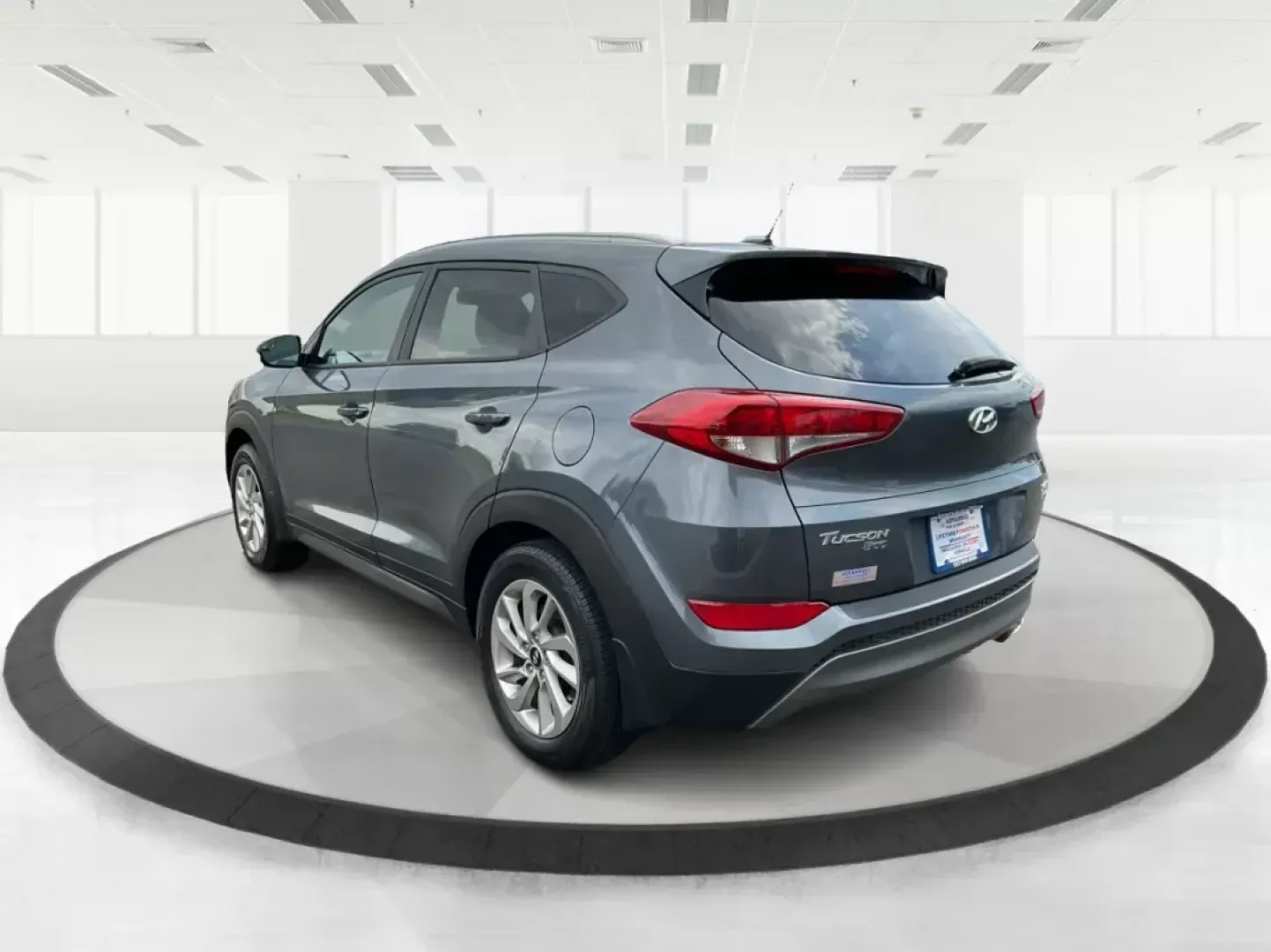 2016 Hyundai Tucson Eco (KM8J3CA24GU) with an 1.6L I-4 gasoline direct injection engine, located at 8750 N County Rd 25A, Piqua, OH, 45356, (937) 908-9800, 40.164391, -84.232513 - **Adventure Awaits: 2016 Hyundai Tucson Eco Your Perfect Companion for Daily Drives and Weekend Getaways!**<br /> <br /> At Advantage Car and Credit, located at 1184 Kauffman Ave, Fairborn, OH 45324, we understand that life is an adventure, and having the right vehicle can make all the difference. - Photo#4
