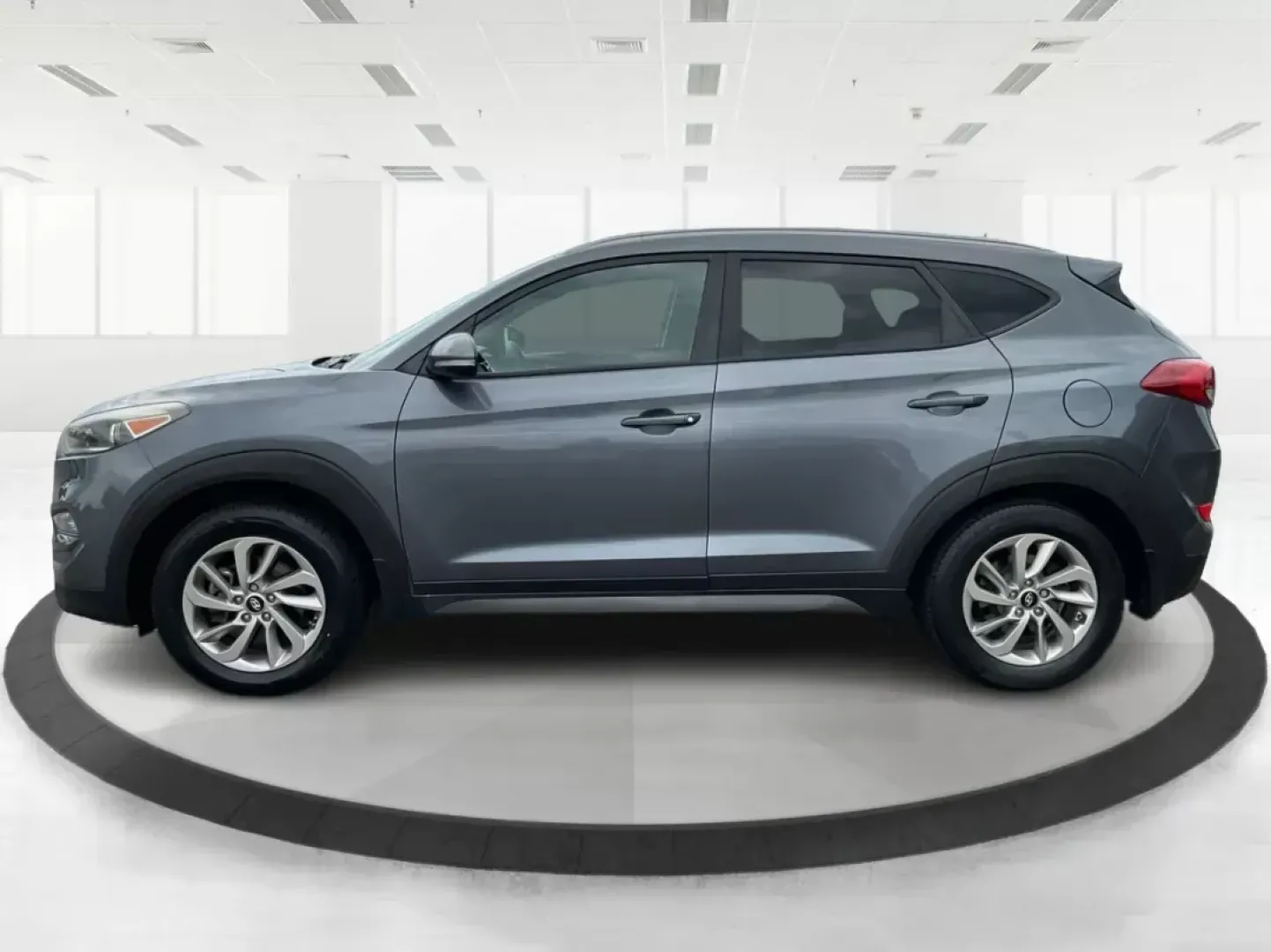 2016 Hyundai Tucson Eco (KM8J3CA24GU) with an 1.6L I-4 gasoline direct injection engine, located at 8750 N County Rd 25A, Piqua, OH, 45356, (937) 908-9800, 40.164391, -84.232513 - **Adventure Awaits: 2016 Hyundai Tucson Eco Your Perfect Companion for Daily Drives and Weekend Getaways!**<br /> <br /> At Advantage Car and Credit, located at 1184 Kauffman Ave, Fairborn, OH 45324, we understand that life is an adventure, and having the right vehicle can make all the difference. - Photo#5