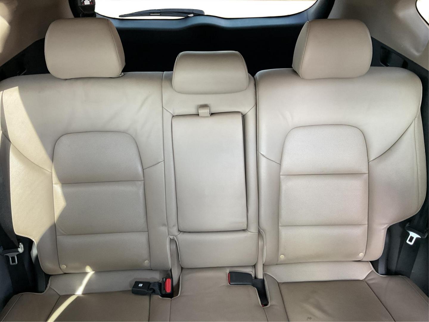 2016 Hyundai Tucson Limited (KM8J3CA20GU) with an 1.6L I-4 gasoline direct injection engine, located at 1099 N County Rd 25A , Troy, OH, 45373, (937) 908-9800, 40.057079, -84.212883 - 2016 Hyundai Tucson Limited - Photo#13