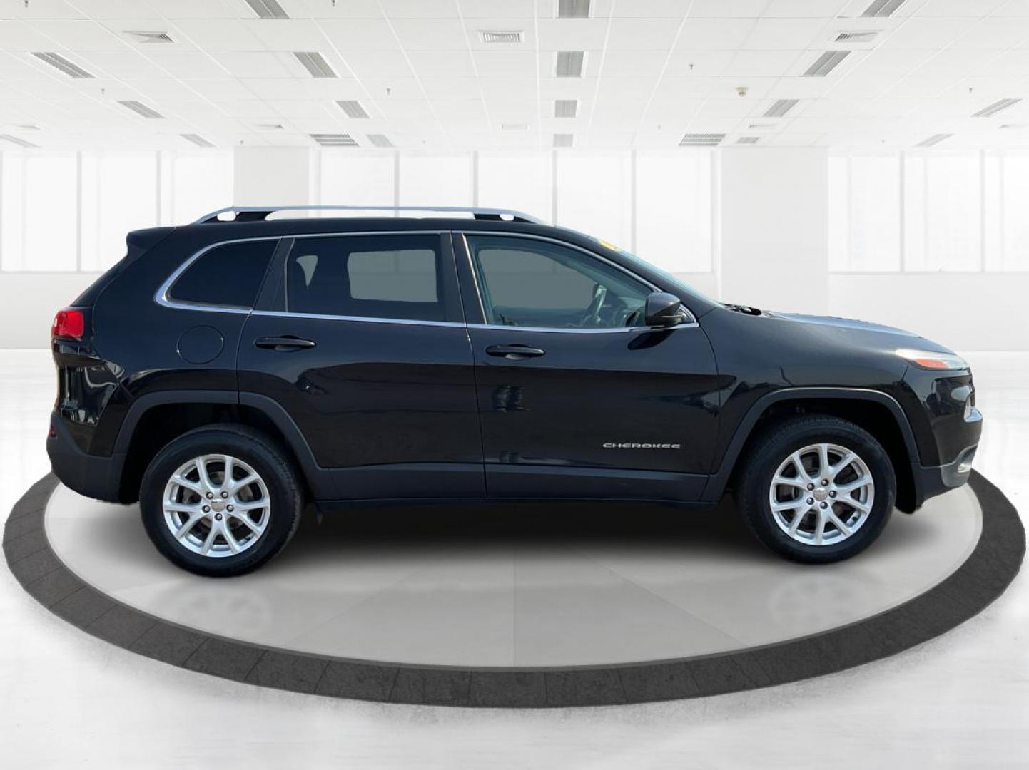 2016 Jeep Cherokee North (1C4PJLCB9GW) with an Other engine, located at 1099 N County Rd 25A , Troy, OH, 45373, (937) 908-9800, 40.057079, -84.212883 - 2016 Jeep Cherokee North - Photo#1