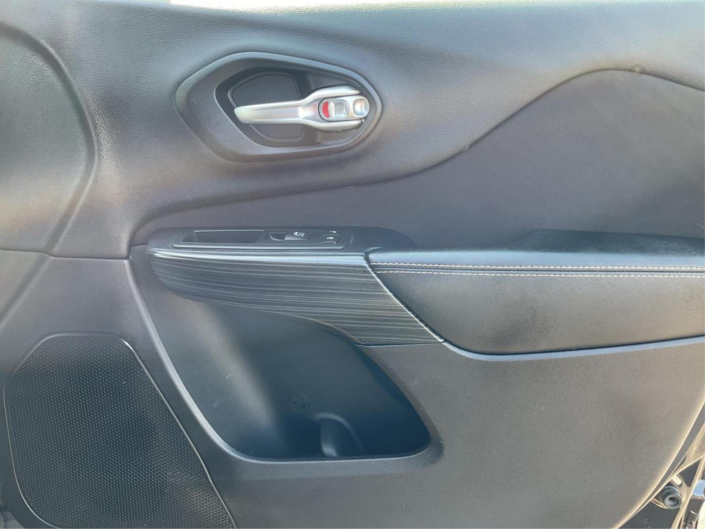 2016 Jeep Cherokee North (1C4PJLCB9GW) with an Other engine, located at 1099 N County Rd 25A , Troy, OH, 45373, (937) 908-9800, 40.057079, -84.212883 - 2016 Jeep Cherokee North - Photo#19