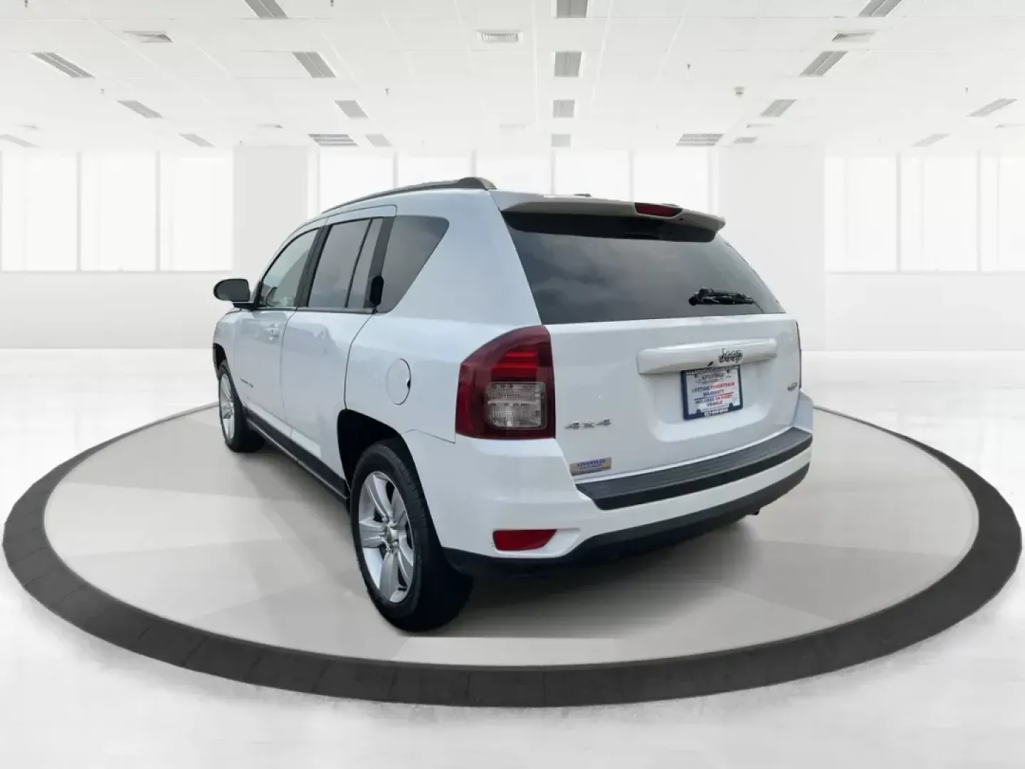 2016 Jeep Compass Latitude (1C4NJDEB9GD) with an 2.4L I-4 DOHC engine, located at 401 Woodman Dr, Riverside, OH, 45431, (937) 908-9800, 39.760899, -84.123421 - **Conquer Every Adventure with the 2016 Jeep Compass Latitude!**<br /> <br /> Are you ready to elevate your driving experience? Whether you're navigating busy city streets, embarking on weekend getaways, or tackling off-road trails, the 2016 Jeep Compass Latitude is designed to keep up with your lif - Photo#3