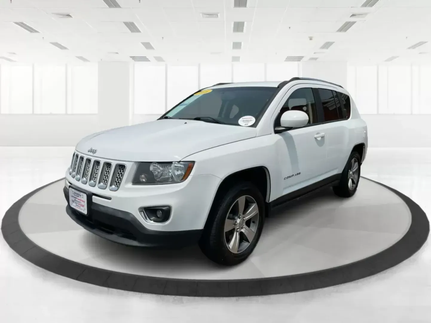 2016 Jeep Compass High Altitude Edition (1C4NJDEB9GD) with an 2.4L I-4 DOHC engine, located at 1230 East Main St, Xenia, OH, 45385, (937) 908-9800, 39.688026, -83.910172 - 2016 Jeep Compass High Altitude Edition - Photo#7