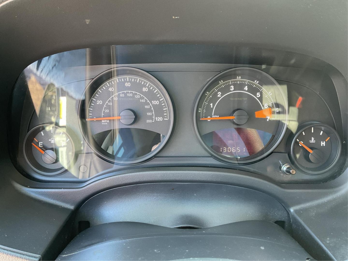 2016 Jeep Compass Sport (1C4NJDBB2GD) with an 2.4L I-4 DOHC engine, located at 1184 Kauffman Ave, Fairborn, OH, 45324, (937) 908-9800, 39.807072, -84.030914 - 2016 Jeep Compass Sport - Photo#12