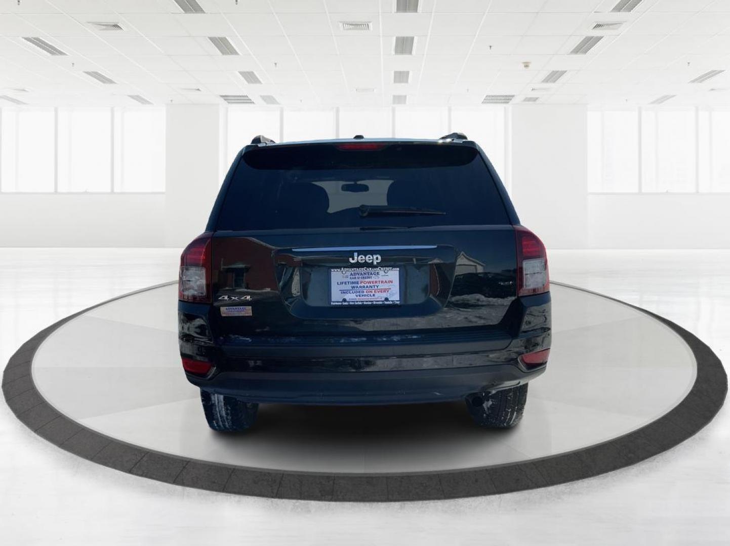 2016 Jeep Compass Sport (1C4NJDBB2GD) with an 2.4L I-4 DOHC engine, located at 1184 Kauffman Ave, Fairborn, OH, 45324, (937) 908-9800, 39.807072, -84.030914 - 2016 Jeep Compass Sport - Photo#2