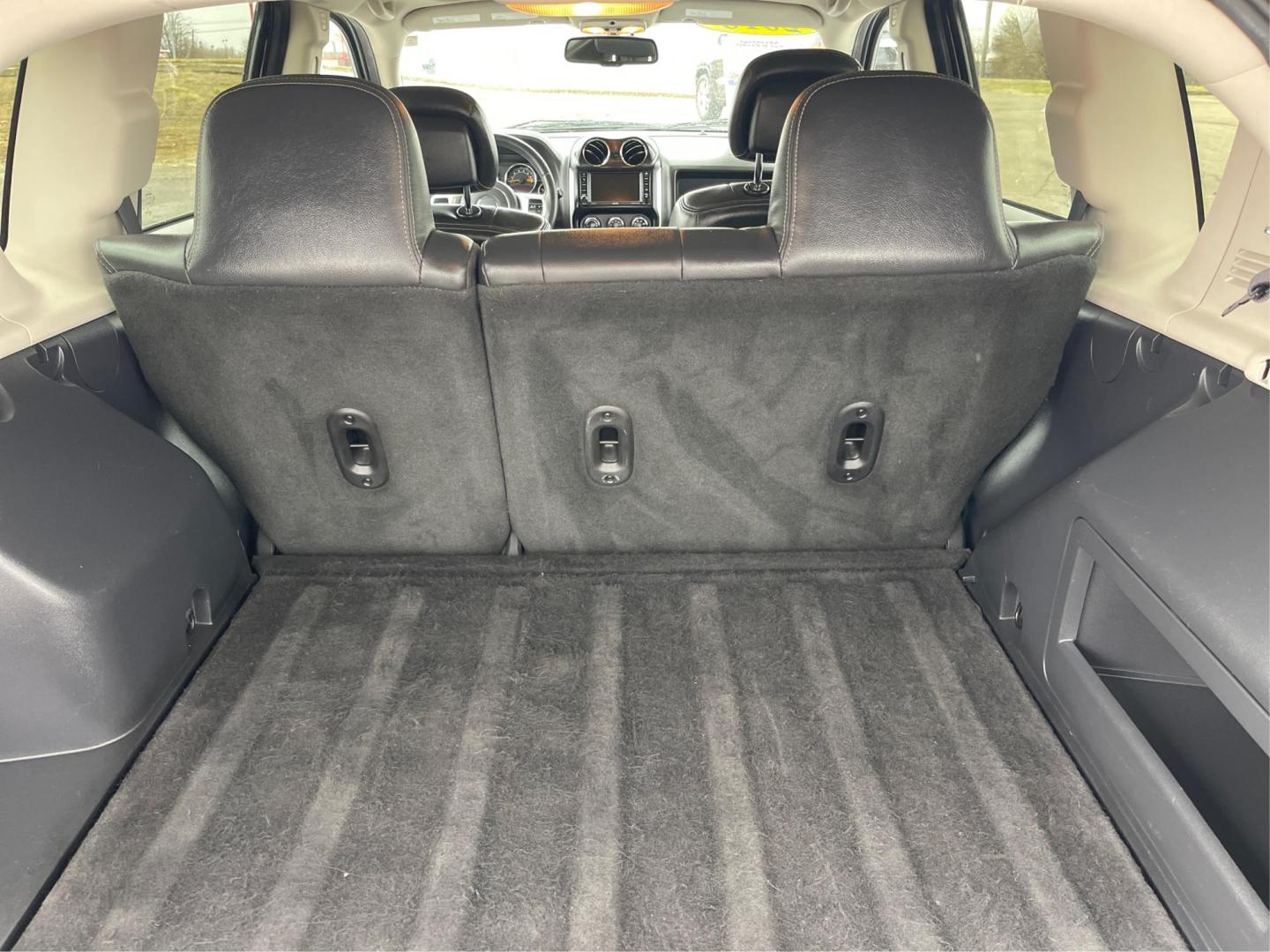 2016 Jeep Compass High Altitude (1C4NJCEA4GD) with an Other engine, located at 4508 South Dixie Dr, Moraine, OH, 45439, (937) 908-9800, 39.689976, -84.218452 - 2016 Jeep Compass High Altitude - Photo#10