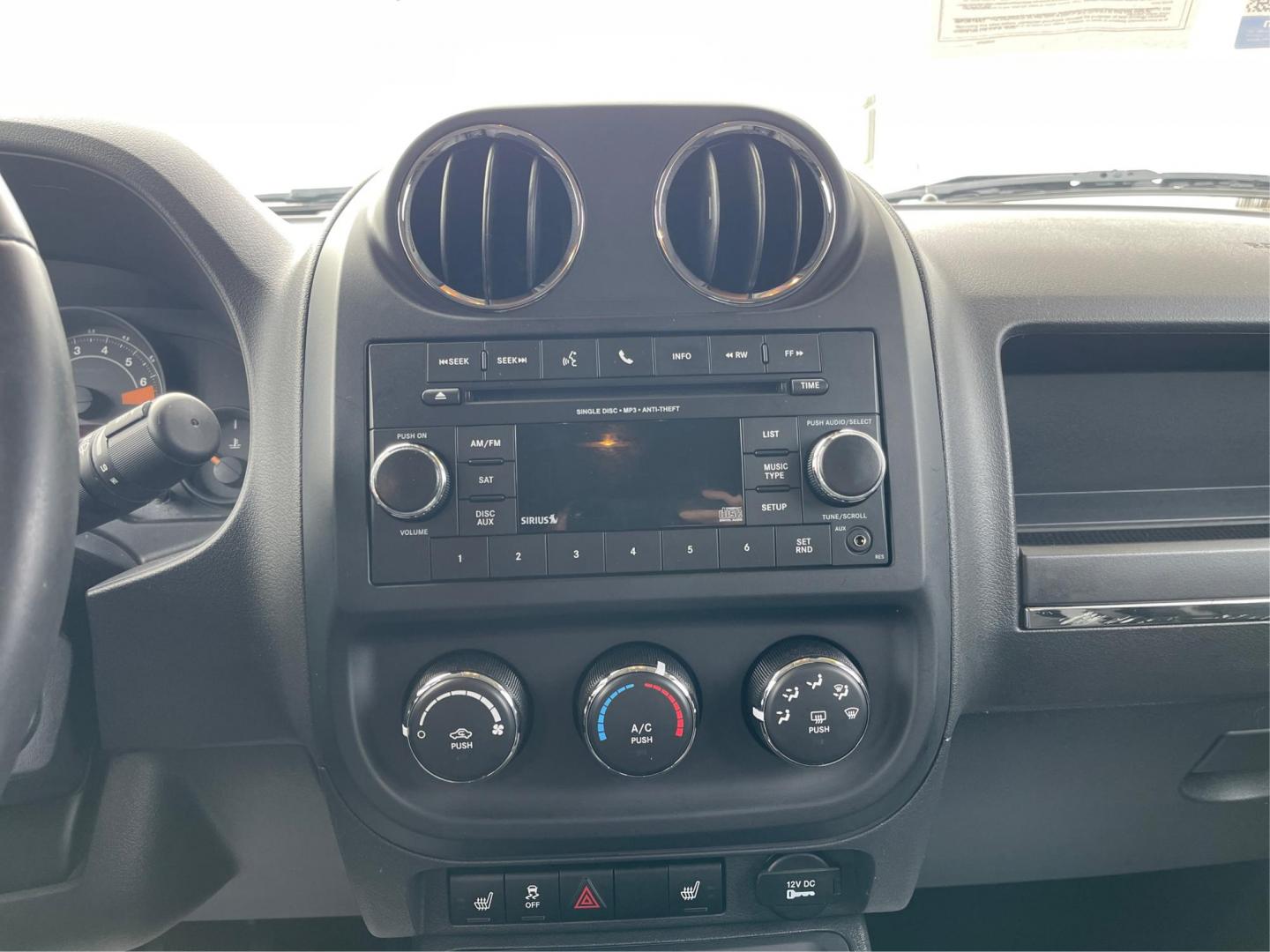 2016 Jeep Patriot Latitude (1C4NJRFB0GD) with an Other engine, located at 1951 S Dayton Lakeview Rd., New Carlisle, OH, 45344, (937) 908-9800, 39.890999, -84.050255 - 2016 Jeep Patriot Latitude - Photo#11