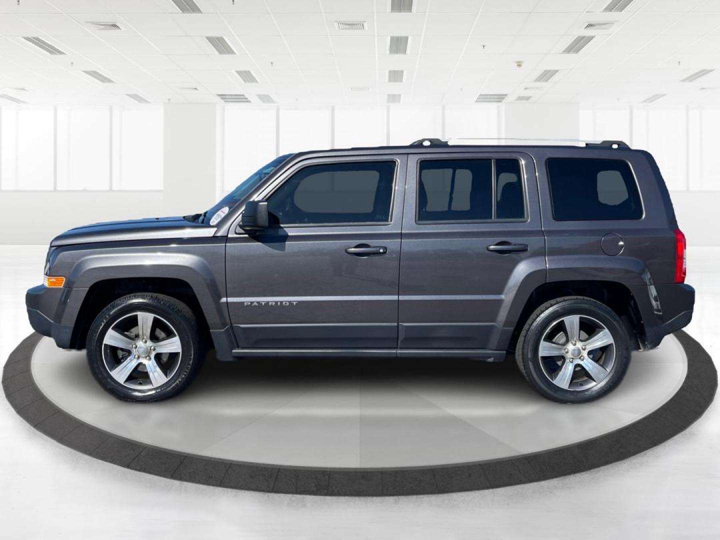 2016 Jeep Patriot High Altitude Edition (1C4NJPFAXGD) with an 2L I-4 DOHC engine, located at 8750 N County Rd 25A, Piqua, OH, 45356, (937) 908-9800, 40.164391, -84.232513 - 2016 Jeep Patriot High Altitude Edition - Photo#5