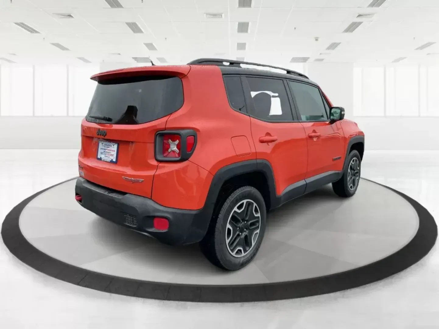 2016 Jeep Renegade Trailhawk (ZACCJBCT1GP) with an Tigershark MultiAir 2.4L I-4 variable valve contro engine, located at 1099 N County Rd 25A , Troy, OH, 45373, (937) 908-9800, 40.057079, -84.212883 - Embrace adventure and elevate your daily routine with this 2016 Jeep Renegade Trailhawk, a versatile Crossover designed for both urban commuting and weekend escapades. Ideal for budget-conscious buyers, this vehicle combines rugged capability with modern technology, making it perfect for growing fam - Photo#2