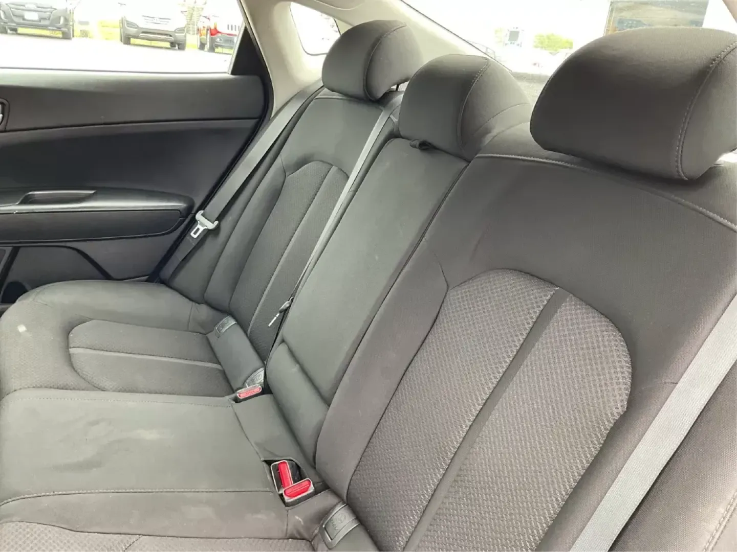 2016 Kia Optima LX (5XXGT4L32GG) with an Theta II 2.4L I-4 gasoline direct injection engine, located at 4508 South Dixie Dr, Moraine, OH, 45439, (937) 908-9800, 39.689976, -84.218452 - Discover the perfect blend of style, comfort, and reliability with the 2016 Kia Optima LX, ideal for your daily commutes, weekend getaways, and everything in between. At Advantage Car and Credit, located at 1184 Kauffman Ave, Fairborn, OH 45324, we specialize in providing vehicles that cater to a va - Photo#9
