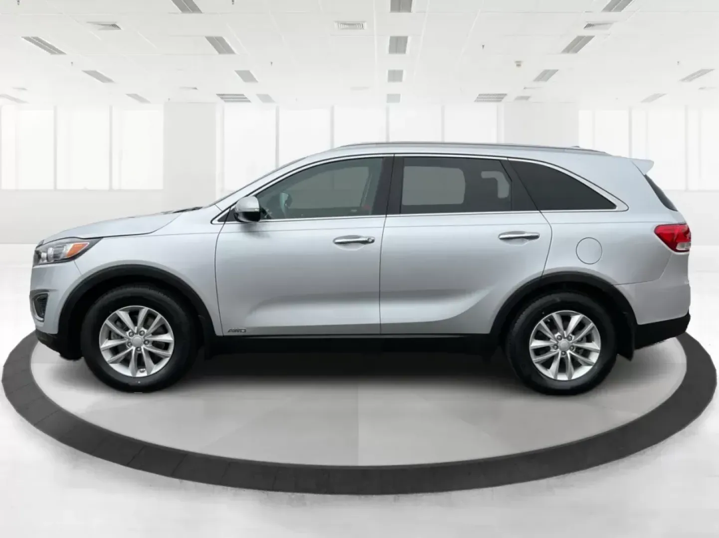 2016 Kia Sorento 2.4L LX (5XYPGDA39GG) with an 2.4L I-4 gasoline direct injection engine, located at 1099 N County Rd 25A , Troy, OH, 45373, (937) 908-9800, 40.057079, -84.212883 - 2016 Kia Sorento 2.4L LX - Photo#6