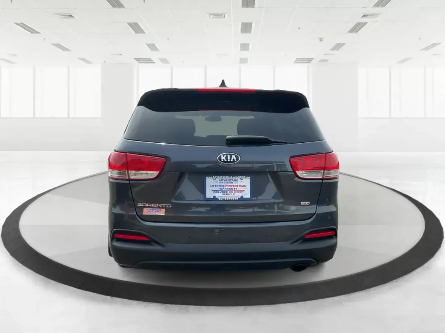 2016 Kia Sorento 2.4L LX (5XYPGDA33GG) with an 2.4L I-4 gasoline direct injection engine, located at 1184 Kauffman Ave, Fairborn, OH, 45324, (937) 908-9800, 39.807072, -84.030914 - ### Embrace Adventure with the 2016 Kia Sorento: Your Perfect Family SUV!<br /> <br /> Are you ready to elevate your family's travel game? The 2016 Kia Sorento, available now at **Advantage Car and Credit** in Fairborn, OH, offers the perfect blend of space, comfort, and reliability for family adven - Photo#3