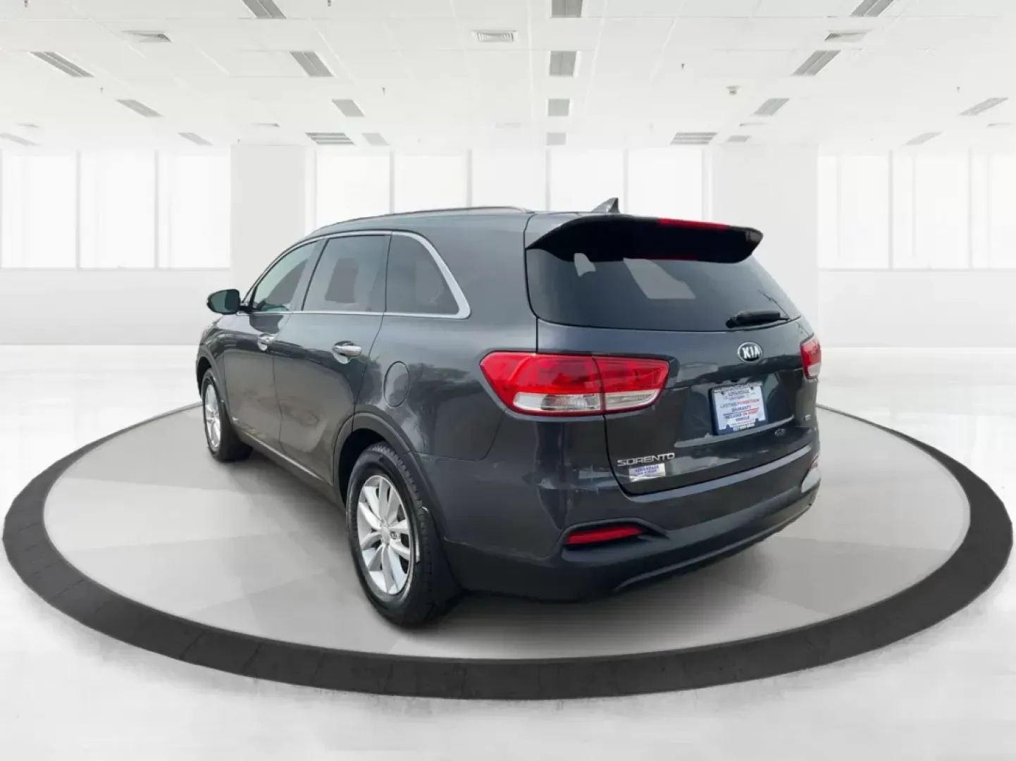 2016 Kia Sorento 2.4L LX (5XYPGDA33GG) with an 2.4L I-4 gasoline direct injection engine, located at 1184 Kauffman Ave, Fairborn, OH, 45324, (937) 908-9800, 39.807072, -84.030914 - ### Embrace Adventure with the 2016 Kia Sorento: Your Perfect Family SUV!<br /> <br /> Are you ready to elevate your family's travel game? The 2016 Kia Sorento, available now at **Advantage Car and Credit** in Fairborn, OH, offers the perfect blend of space, comfort, and reliability for family adven - Photo#4