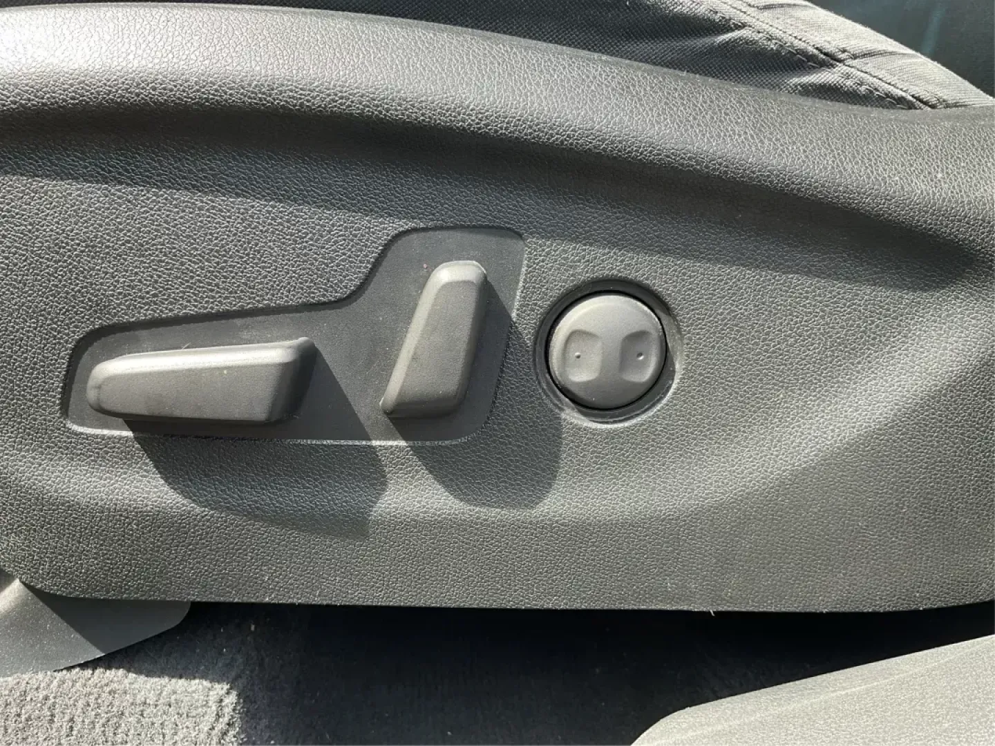 2016 Kia Sorento 2.4L LX (5XYPGDA33GG) with an 2.4L I-4 gasoline direct injection engine, located at 1184 Kauffman Ave, Fairborn, OH, 45324, (937) 908-9800, 39.807072, -84.030914 - ### Embrace Adventure with the 2016 Kia Sorento: Your Perfect Family SUV!<br /> <br /> Are you ready to elevate your family's travel game? The 2016 Kia Sorento, available now at **Advantage Car and Credit** in Fairborn, OH, offers the perfect blend of space, comfort, and reliability for family adven - Photo#16