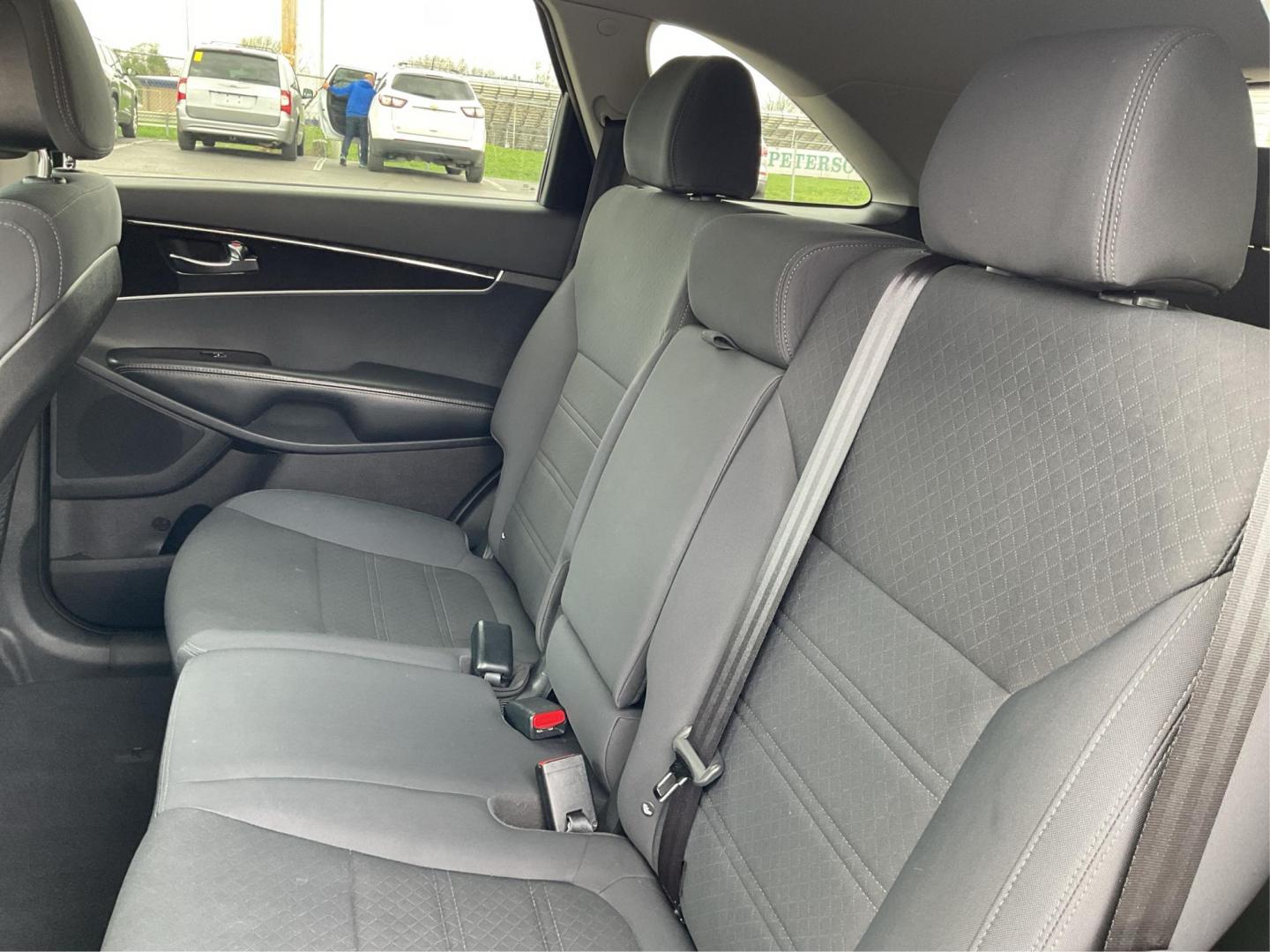 2016 Kia Sorento 2.4L LX (5XYPGDA32GG) with an 2.4L I-4 gasoline direct injection engine, located at 1184 Kauffman Ave, Fairborn, OH, 45324, (937) 908-9800, 39.807072, -84.030914 - Third Row - Photo#9
