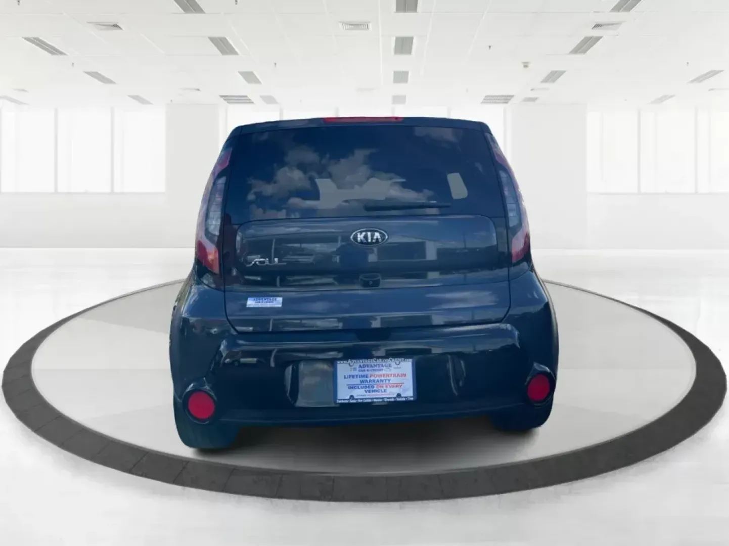 2016 Kia Soul + (KNDJP3A58G7) with an 2.0L L4 DOHC 16V engine, 6-Speed Automatic transmission, located at 880 E. National Road, Vandalia, OH, 45377, (937) 908-9800, 39.891918, -84.183594 - 2016 Kia Soul + - Photo#3