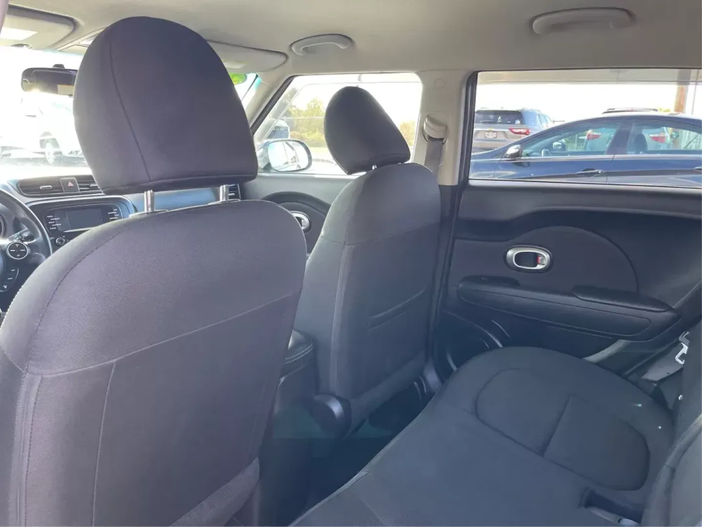 2016 Kia Soul + (KNDJP3A58G7) with an 2.0L L4 DOHC 16V engine, 6-Speed Automatic transmission, located at 880 E. National Road, Vandalia, OH, 45377, (937) 908-9800, 39.891918, -84.183594 - 2016 Kia Soul + - Photo#9