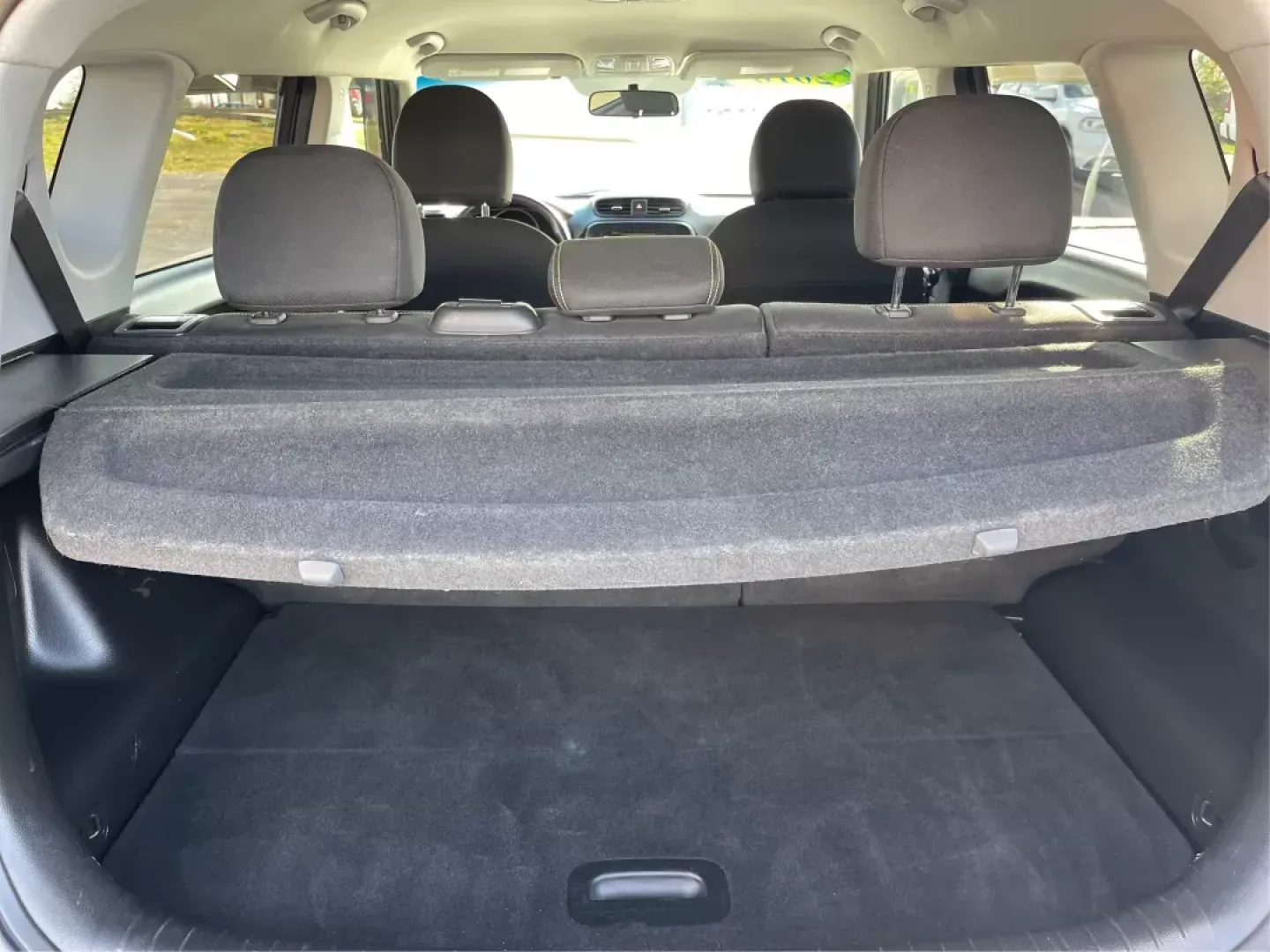 2016 Kia Soul + (KNDJP3A58G7) with an 2.0L L4 DOHC 16V engine, 6-Speed Automatic transmission, located at 880 E. National Road, Vandalia, OH, 45377, (937) 908-9800, 39.891918, -84.183594 - 2016 Kia Soul + - Photo#11
