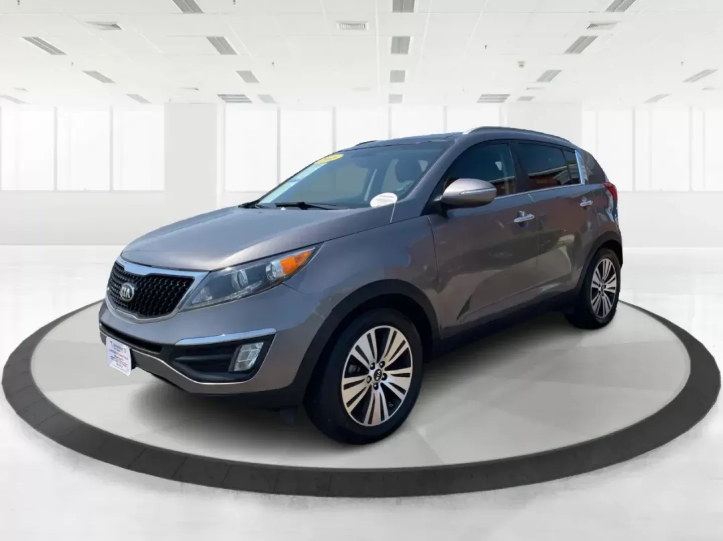 2016 Kia Sportage EX (KNDPCCAC7G7) with an Theta II 2.4L I-4 gasoline direct injection engine, located at 1230 East Main St, Xenia, OH, 45385, (937) 908-9800, 39.688026, -83.910172 - ### Elevate Your Adventures with the 2016 Kia Sportage EX<br /> <br /> Are you ready to enhance your daily commute or embark on weekend adventures with family and friends? The 2016 Kia Sportage EX is your perfect partner, blending style, comfort, and practicality into one amazing crossover SUV. Idea - Photo#7