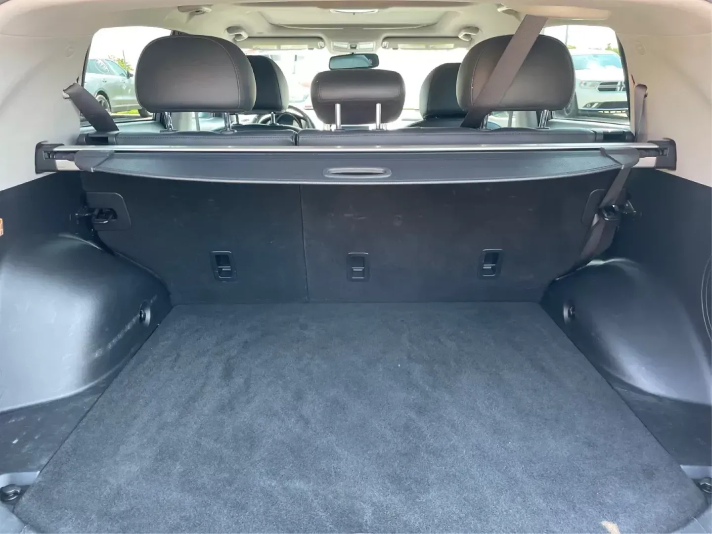 2016 Kia Sportage EX (KNDPCCAC7G7) with an Theta II 2.4L I-4 gasoline direct injection engine, located at 1230 East Main St, Xenia, OH, 45385, (937) 908-9800, 39.688026, -83.910172 - ### Elevate Your Adventures with the 2016 Kia Sportage EX<br /> <br /> Are you ready to enhance your daily commute or embark on weekend adventures with family and friends? The 2016 Kia Sportage EX is your perfect partner, blending style, comfort, and practicality into one amazing crossover SUV. Idea - Photo#11