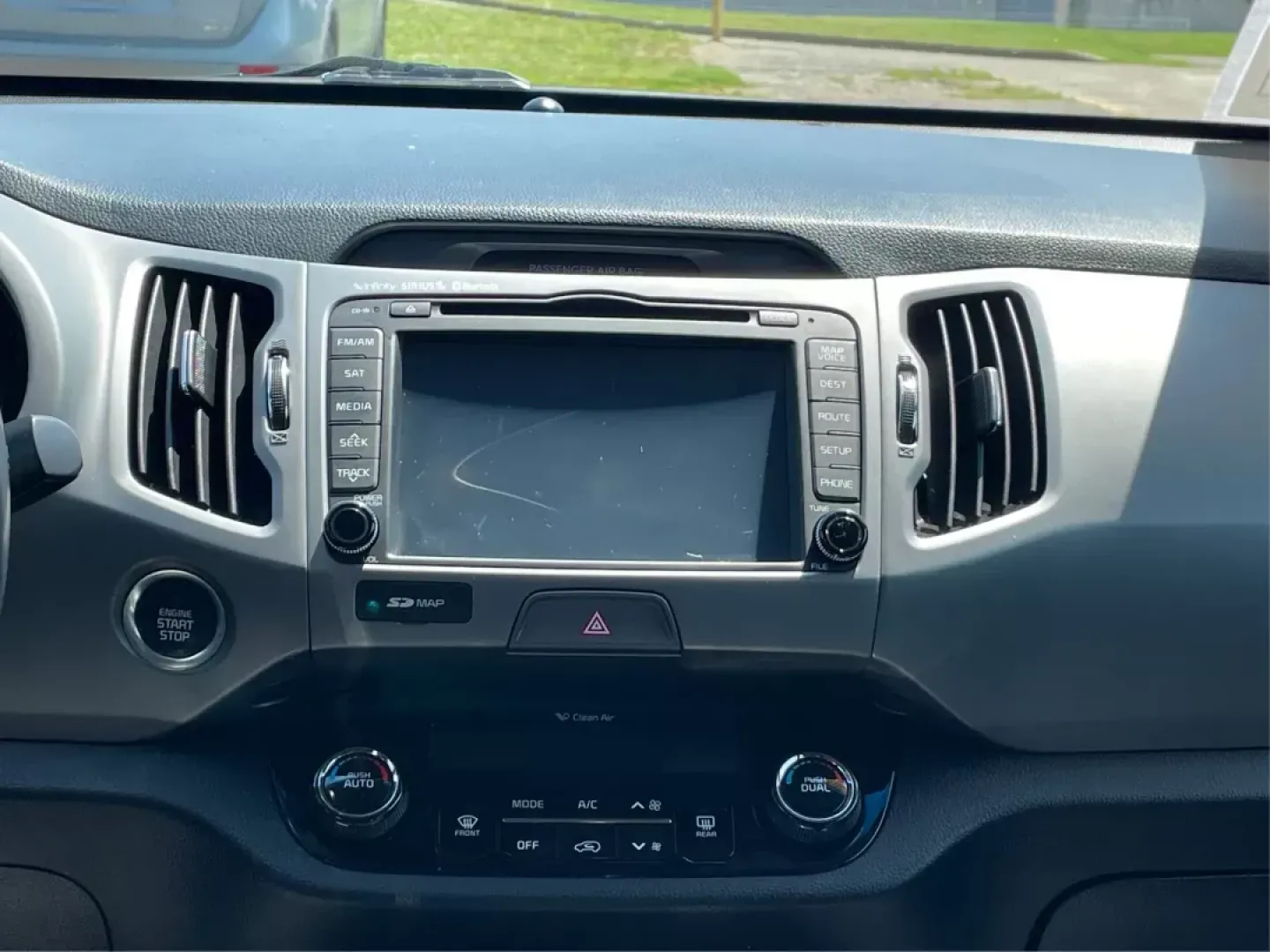 2016 Kia Sportage EX (KNDPCCAC7G7) with an Theta II 2.4L I-4 gasoline direct injection engine, located at 1230 East Main St, Xenia, OH, 45385, (937) 908-9800, 39.688026, -83.910172 - ### Elevate Your Adventures with the 2016 Kia Sportage EX<br /> <br /> Are you ready to enhance your daily commute or embark on weekend adventures with family and friends? The 2016 Kia Sportage EX is your perfect partner, blending style, comfort, and practicality into one amazing crossover SUV. Idea - Photo#12