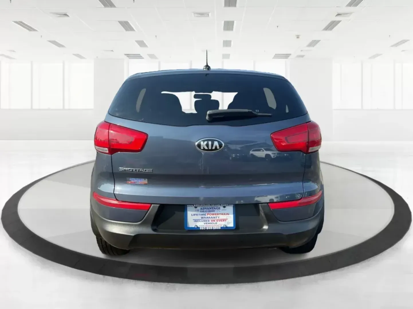 2016 Kia Sportage LX (KNDPB3AC1G7) with an Theta II 2.4L I-4 gasoline direct injection engine, located at 1951 S Dayton Lakeview Rd., New Carlisle, OH, 45344, (937) 908-9800, 39.890999, -84.050255 - **2020 Kia Sportage LX: Your Perfect Companion for Family Adventures!**<br /> <br /> Are you ready to elevate your family outings or weekend getaways? Look no further than this stunning 2016 Kia Sportage LX, available now at Advantage Car and Credit in Fairborn, OH. This versatile crossover, with it - Photo#3