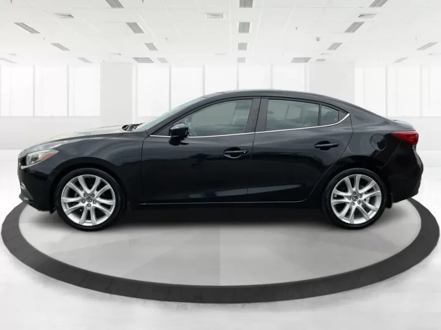 2016 Mazda MAZDA3 i Sport AT 4-Door (JM1BM1U74G1) with an 2.0L L4 DOHC 16V engine, 6-Speed Automatic transmission, located at 8750 N County Rd 25A, Piqua, OH, 45356, (937) 908-9800, 40.164391, -84.232513 - 2016 Mazda MAZDA3 i Sport AT 4-Door - Photo#5