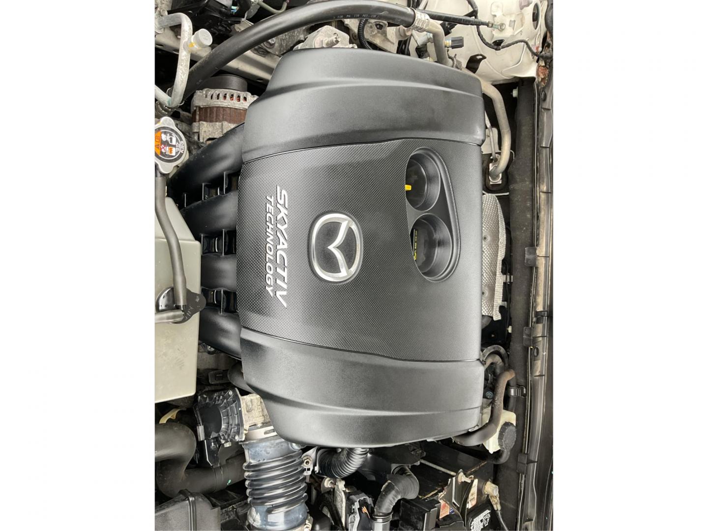 2016 Mazda Mazda3 i Sport (3MZBM1T74GM) with an SKYACTIV-G 2L I-4 gasoline direct injection engine, located at 1230 East Main St, Xenia, OH, 45385, (937) 908-9800, 39.688026, -83.910172 - 2016 Mazda Mazda3 i Sport - Photo#10