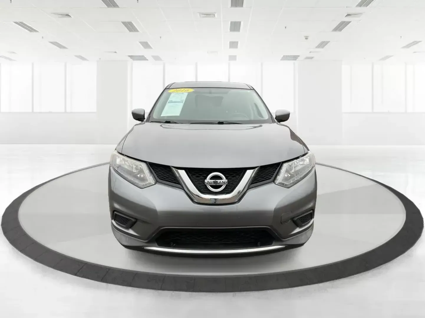 2016 Nissan Rogue S AWD (KNMAT2MV4GP) with an 2.5L L4 DOHC 16V engine, Continuously Variable Transmission transmission, located at 1184 Kauffman Ave, Fairborn, OH, 45324, (937) 908-9800, 39.807072, -84.030914 - 2016 Nissan Rogue S AWD - Photo#6