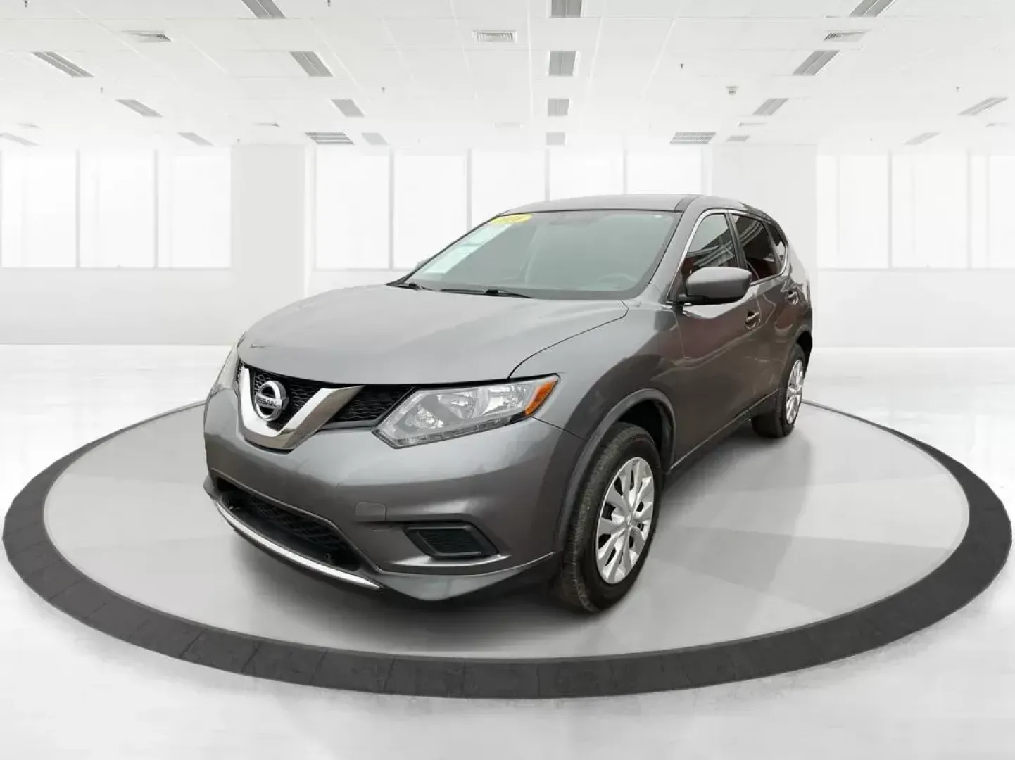 2016 Nissan Rogue S AWD (KNMAT2MV4GP) with an 2.5L L4 DOHC 16V engine, Continuously Variable Transmission transmission, located at 1184 Kauffman Ave, Fairborn, OH, 45324, (937) 908-9800, 39.807072, -84.030914 - 2016 Nissan Rogue S AWD - Photo#7
