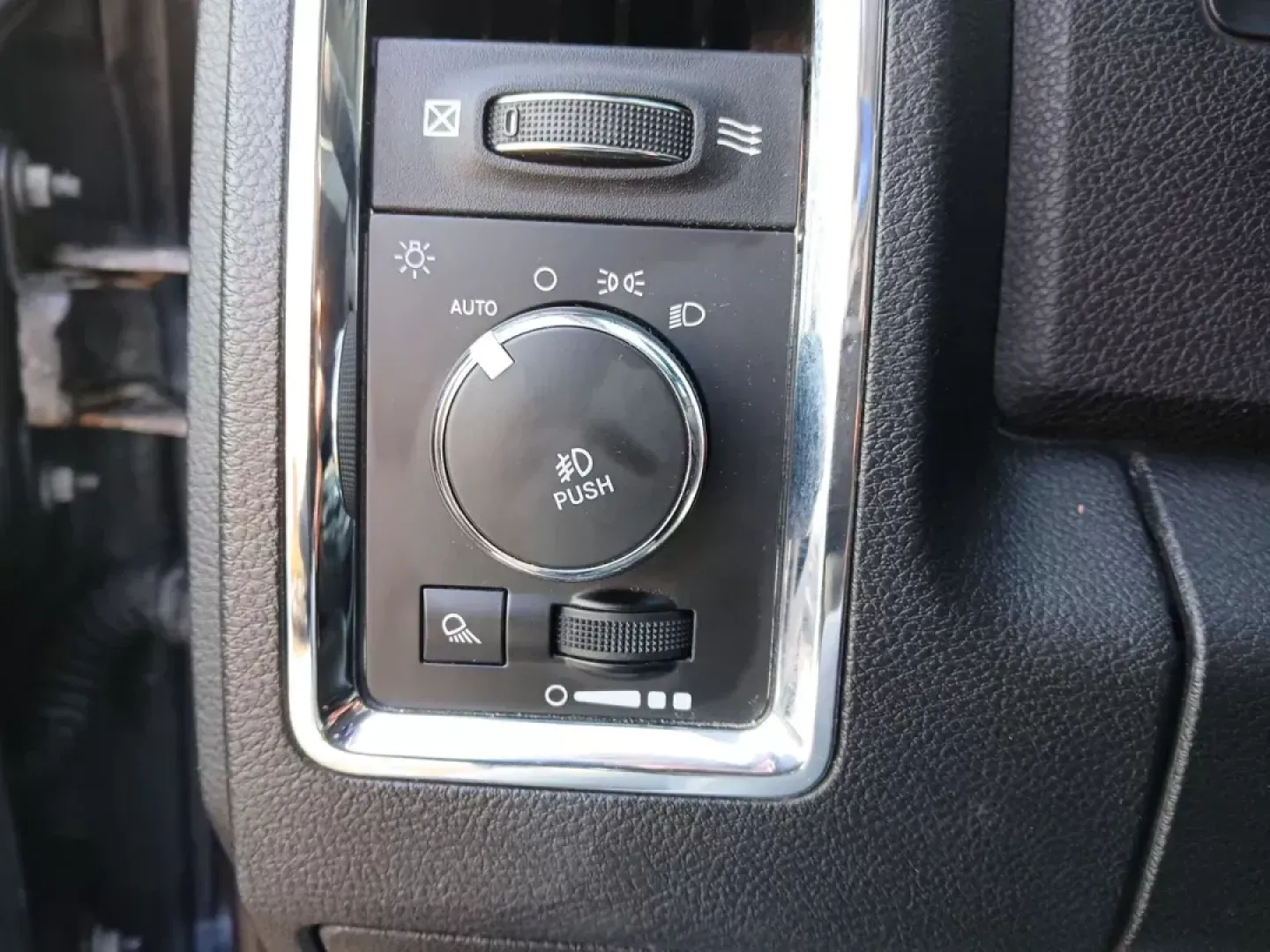 2016 Ram 1500 Laramie (1C6RR7NT4GS) with an Other engine, located at 401 Woodman Dr, Riverside, OH, 45431, (937) 908-9800, 39.760899, -84.123421 - 2016 Ram 1500 Laramie - Photo#16