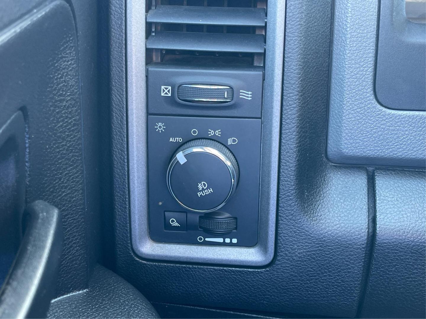 2016 Ram 1500 Express (1C6RR7FTXGS) with an HEMI 5.7L V-8 variable valve control engine, located at 1951 S Dayton Lakeview Rd., New Carlisle, OH, 45344, (937) 908-9800, 39.890999, -84.050255 - 2016 Ram 1500 Express - Photo#16