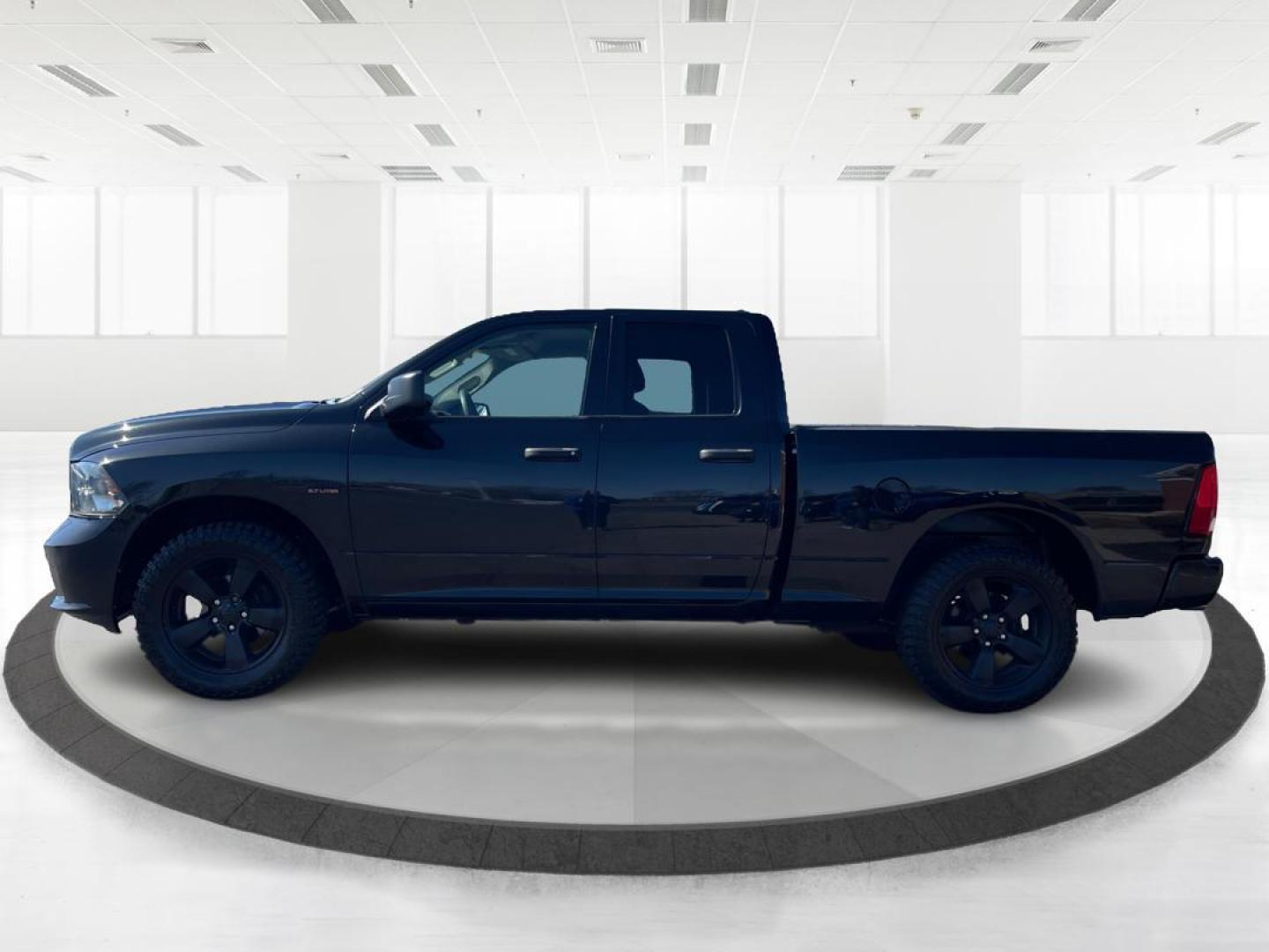 2016 Ram 1500 Express (1C6RR7FTXGS) with an HEMI 5.7L V-8 variable valve control engine, located at 1951 S Dayton Lakeview Rd., New Carlisle, OH, 45344, (937) 908-9800, 39.890999, -84.050255 - 2016 Ram 1500 Express - Photo#5