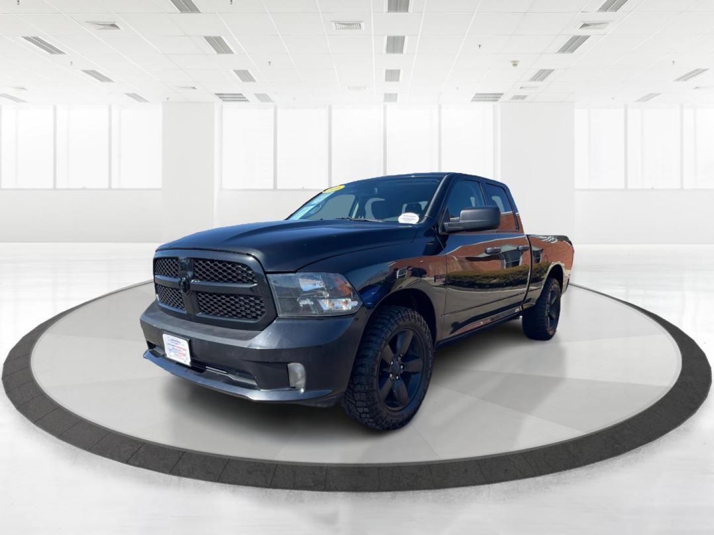 2016 Ram 1500 Express (1C6RR7FTXGS) with an HEMI 5.7L V-8 variable valve control engine, located at 1951 S Dayton Lakeview Rd., New Carlisle, OH, 45344, (937) 908-9800, 39.890999, -84.050255 - 2016 Ram 1500 Express - Photo#7