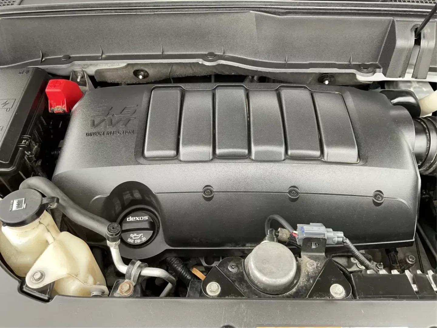 2017 Chevrolet Traverse 1LT (1GNKRGKD3HJ) with an 3.6L V-6 gasoline direct injection engine, located at 401 Woodman Dr, Riverside, OH, 45431, (937) 908-9800, 39.760899, -84.123421 - 2017 Chevrolet Traverse 1LT - Photo#9