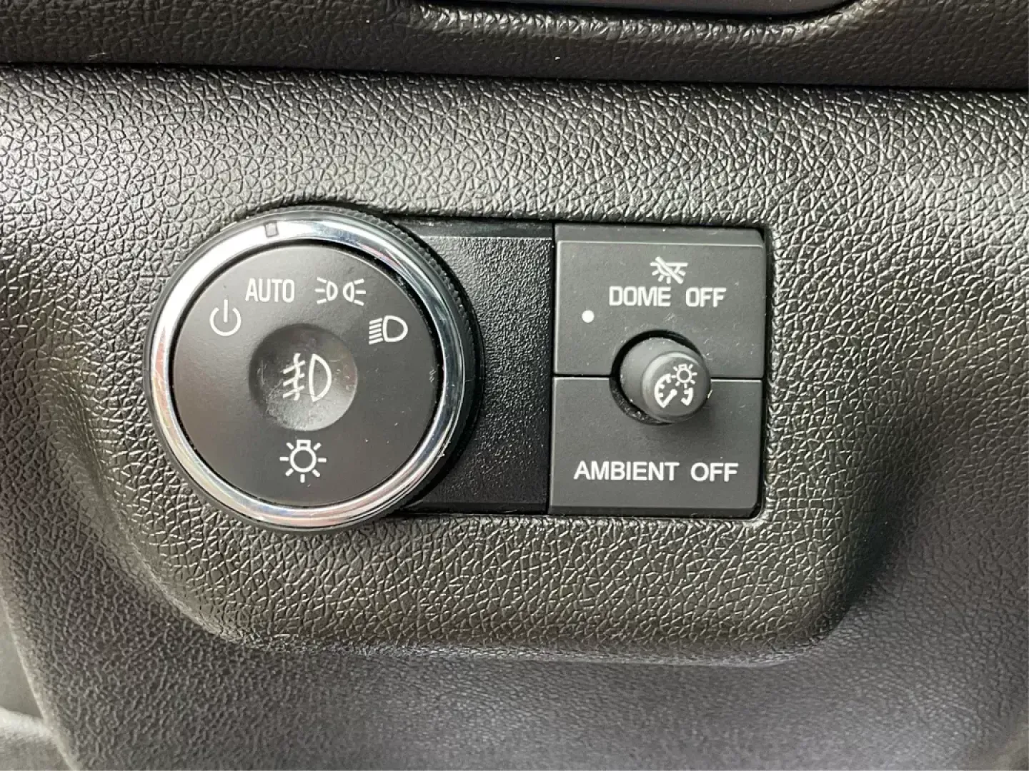 2017 Chevrolet Traverse 1LT (1GNKRGKD3HJ) with an 3.6L V-6 gasoline direct injection engine, located at 401 Woodman Dr, Riverside, OH, 45431, (937) 908-9800, 39.760899, -84.123421 - 2017 Chevrolet Traverse 1LT - Photo#15